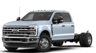 2026 Ford Chassis Cab F-350® LARIAT®
