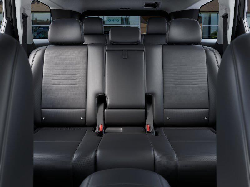 2027 Hyundai Palisade Hybrid Limited 8P