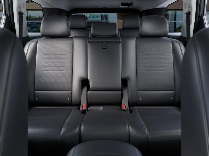 2027 Hyundai Palisade Hybrid Limited 8P
