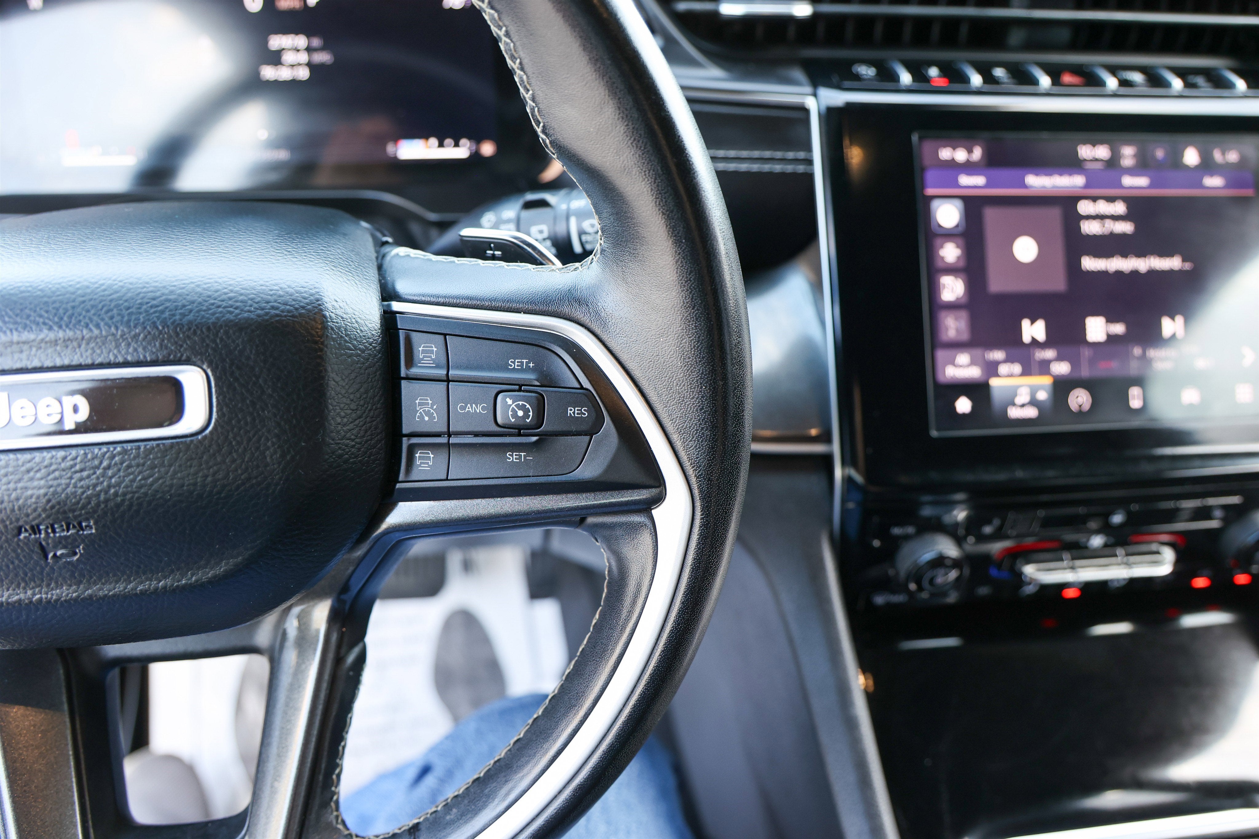 2022 Jeep Grand Cherokee L Altitude