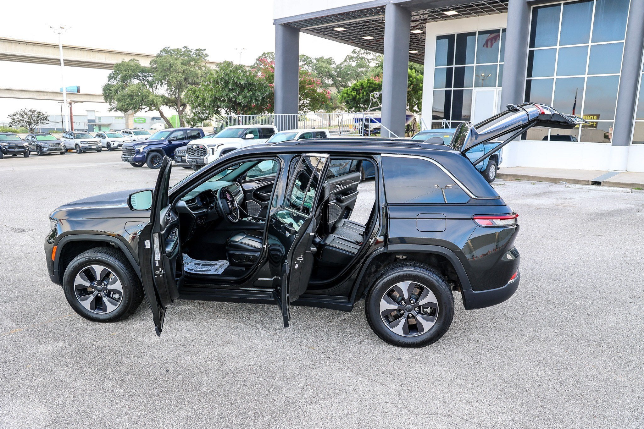 2024 Jeep Grand Cherokee 4DR 4WD