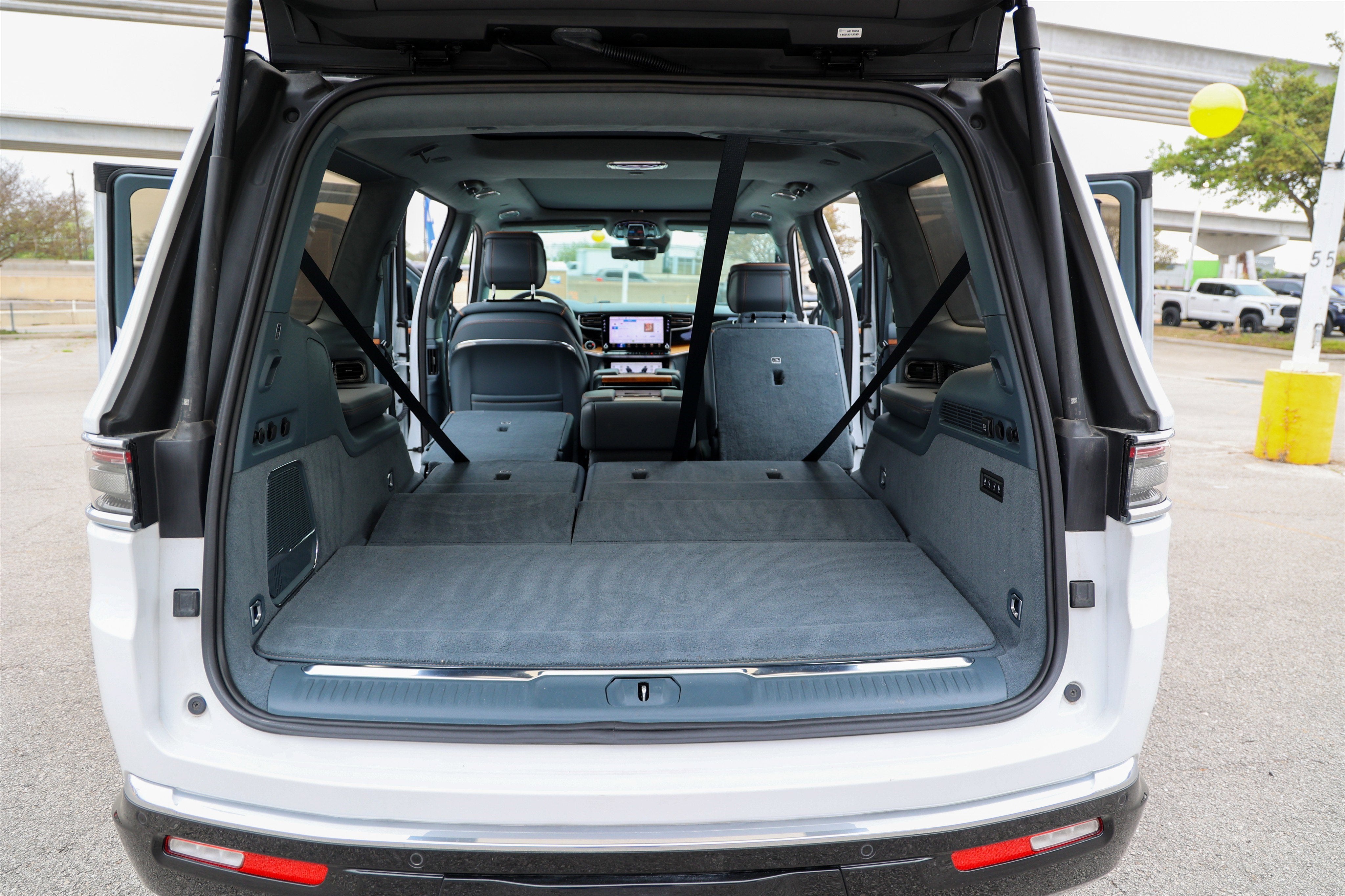 2024 Jeep Grand Wagoneer Series III