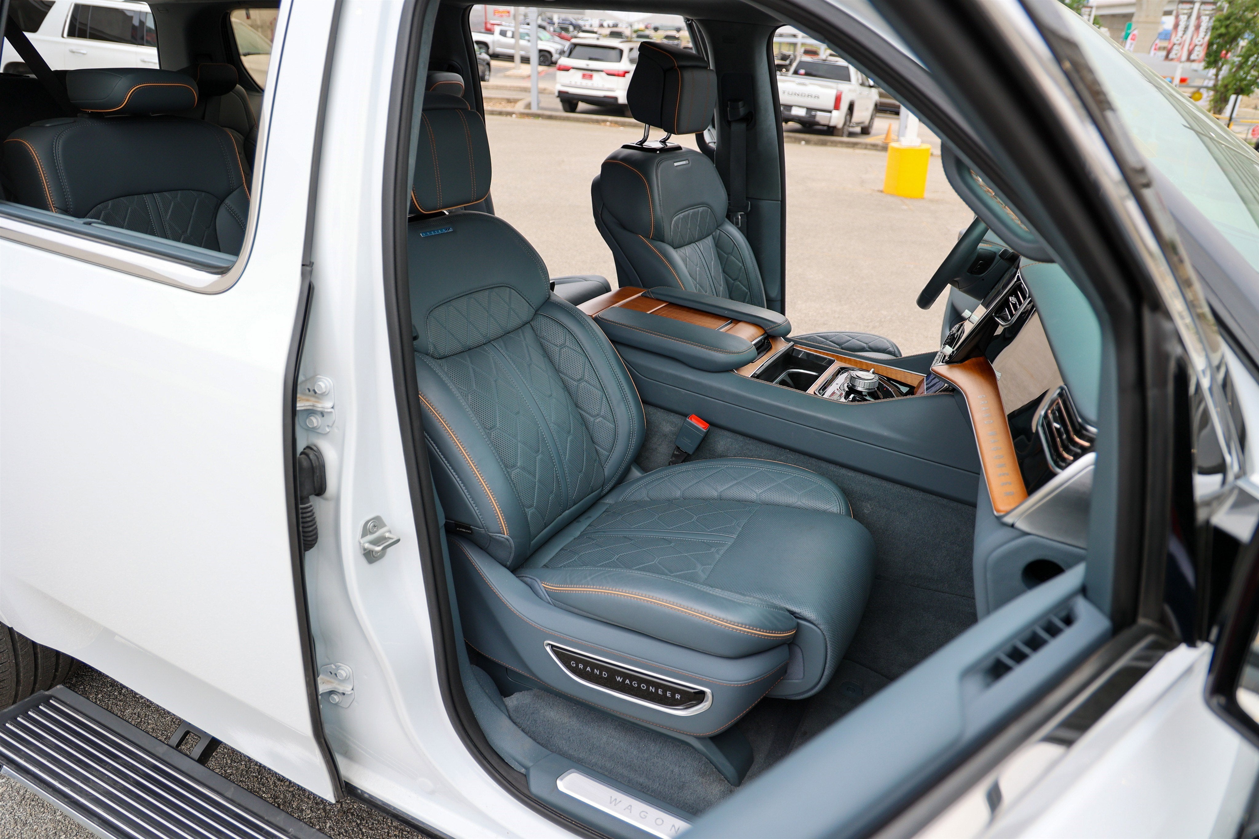 2024 Jeep Grand Wagoneer Series III