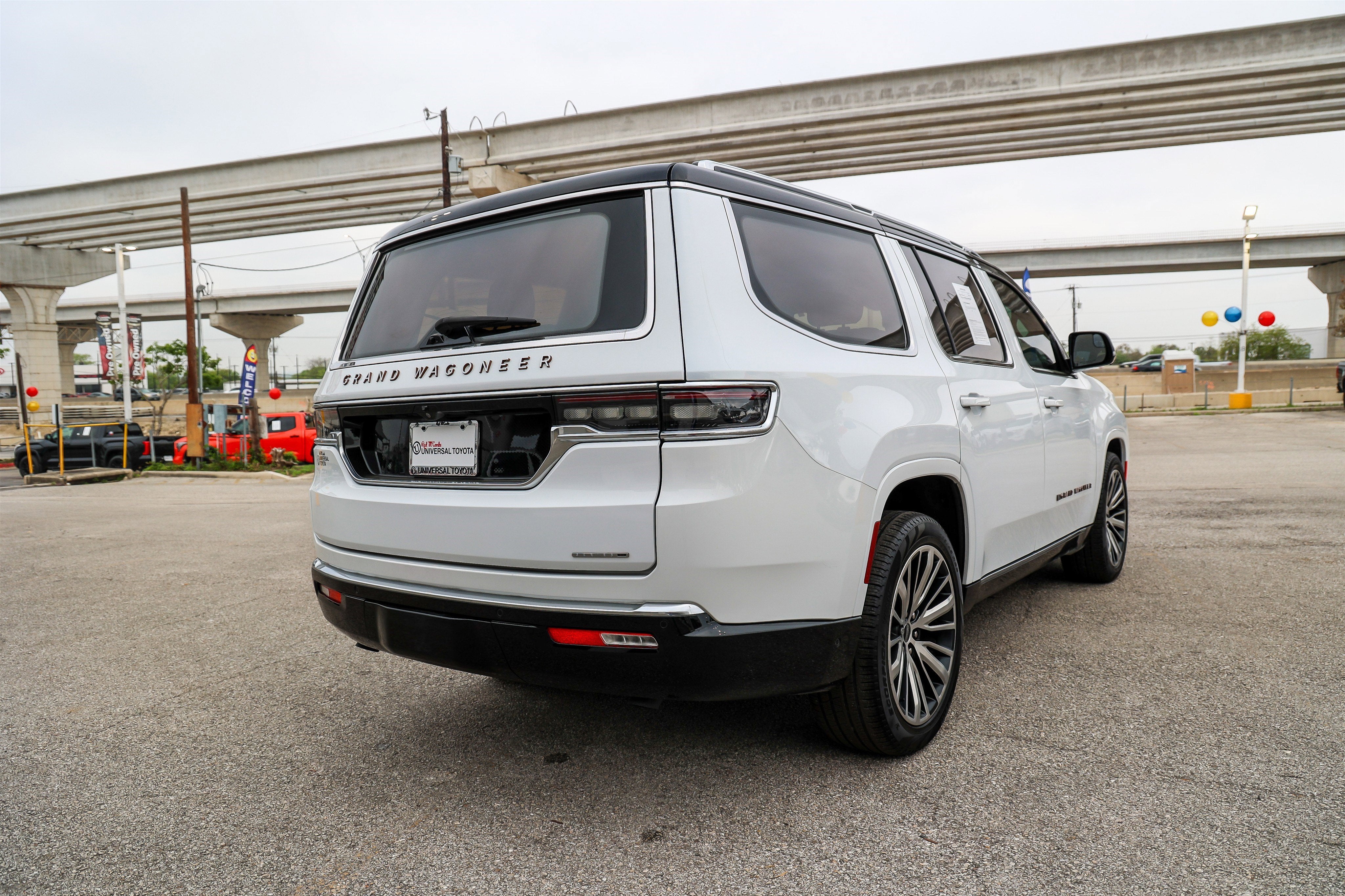 2024 Jeep Grand Wagoneer Series III