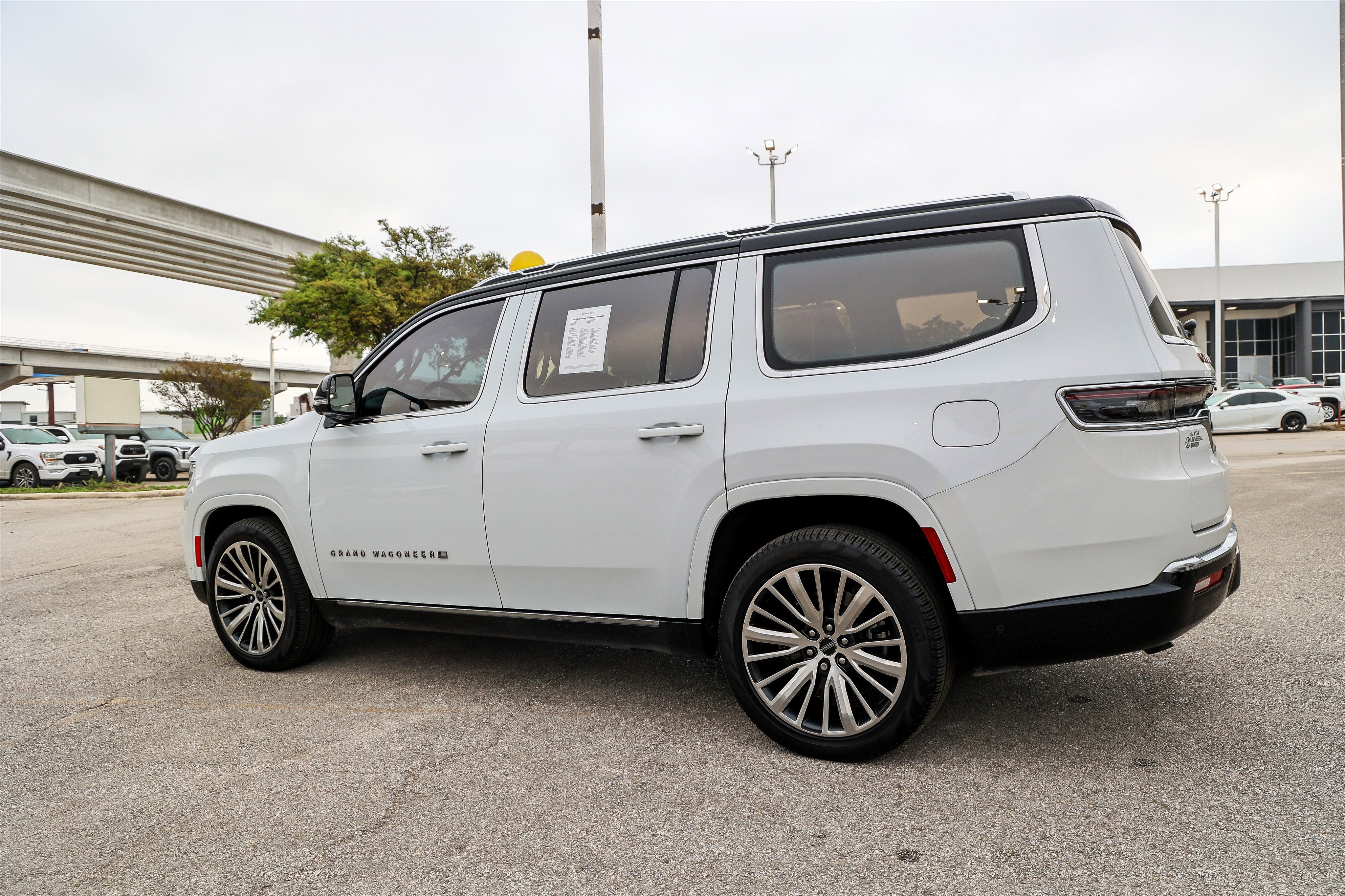 2024 Jeep Grand Wagoneer Series III