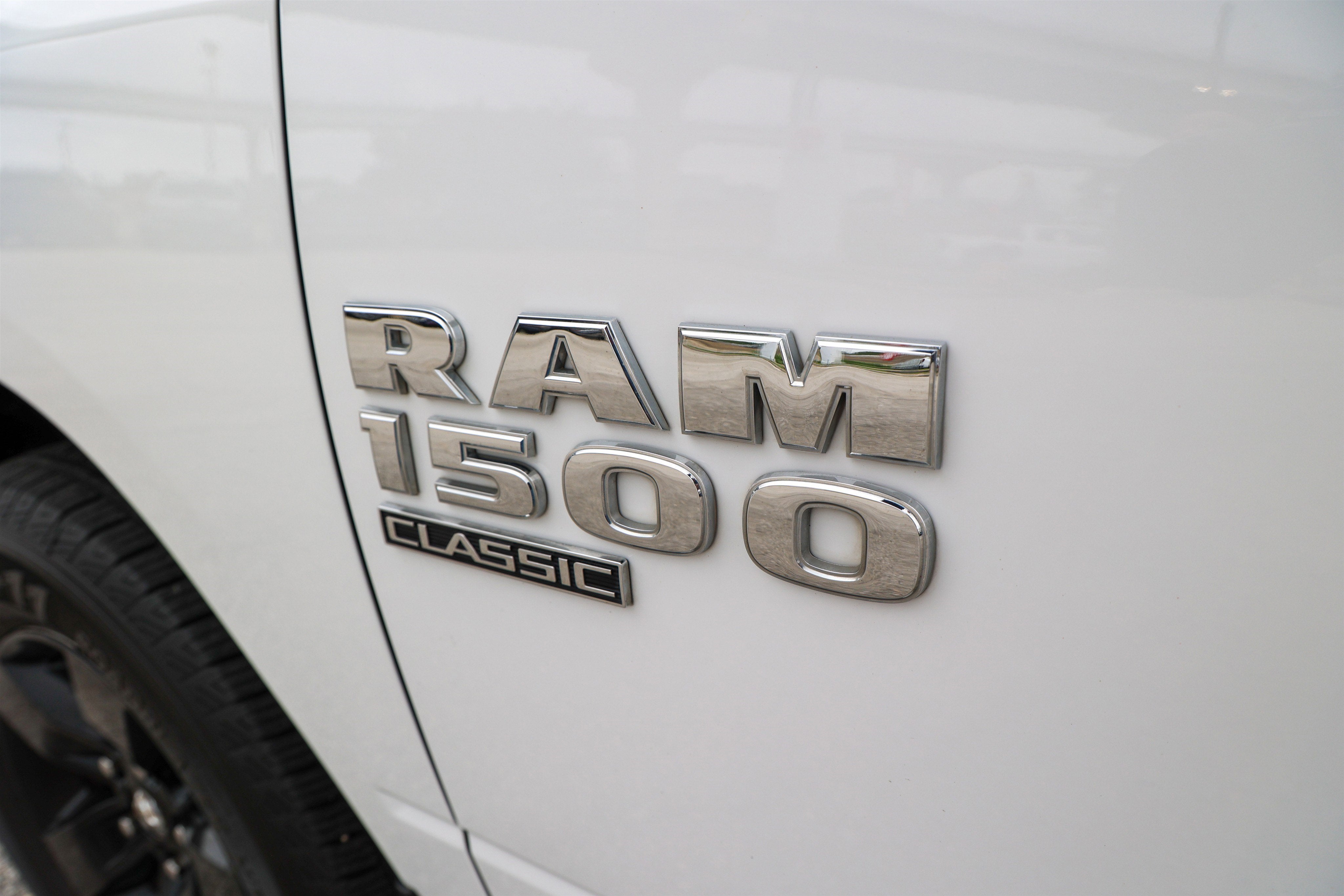 2023 RAM 1500 SLT