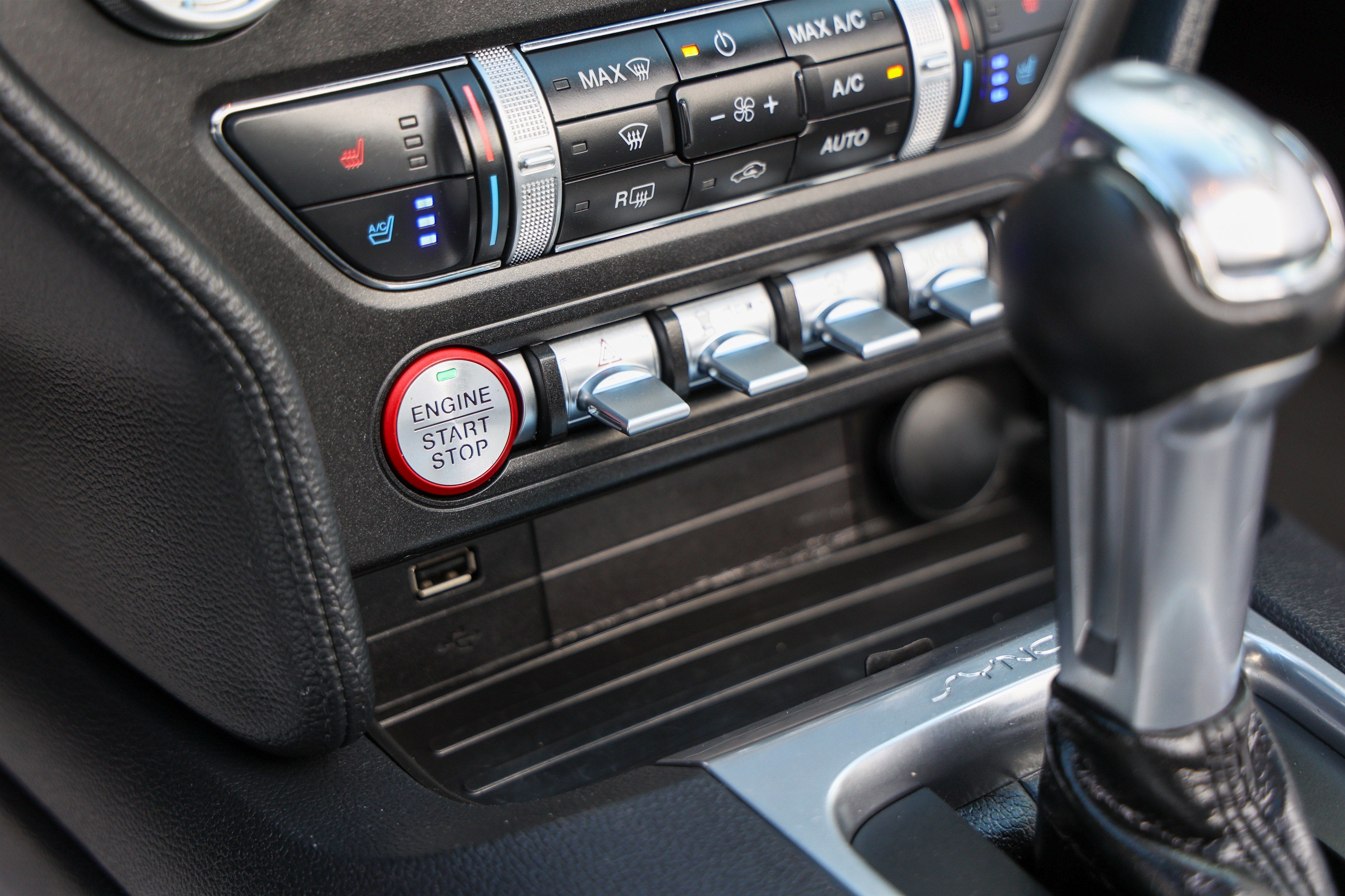 2022 Ford Mustang EcoBoost Premium
