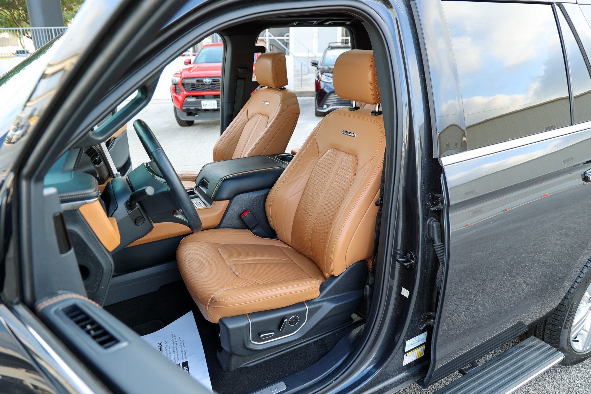 2024 Ford Expedition Platinum