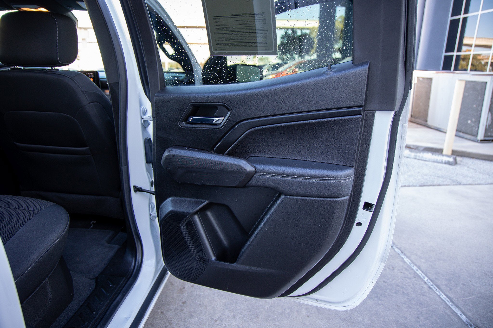 2024 Chevrolet Colorado 2WD LT