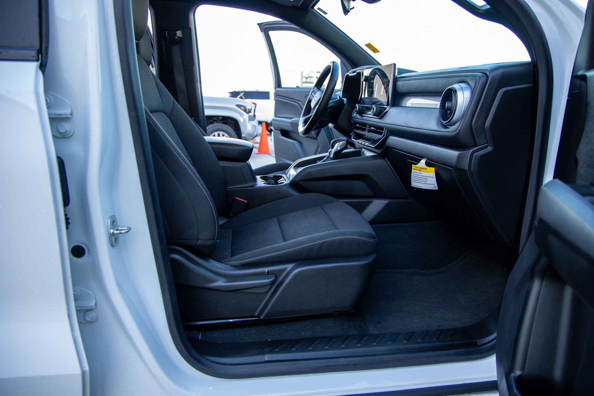 2024 Chevrolet Colorado 2WD LT