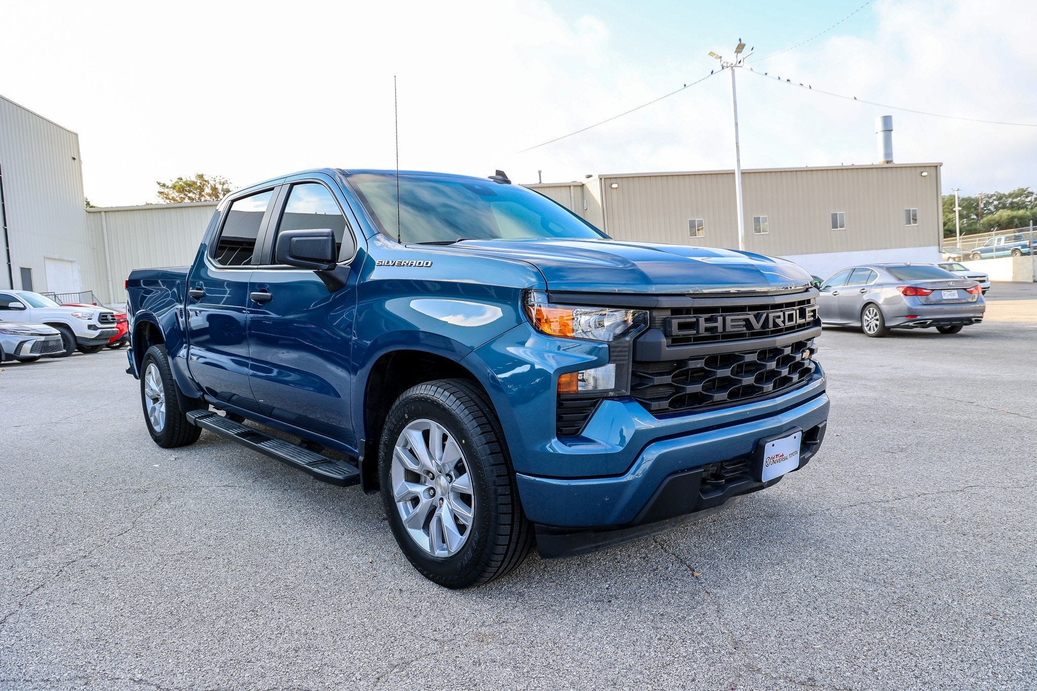 2024 Chevrolet Silverado Custom