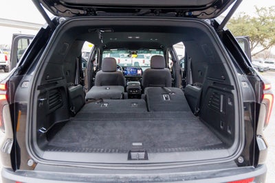 2025 Chevrolet Traverse FWD LT