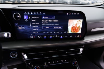 2025 Chevrolet Traverse FWD LT