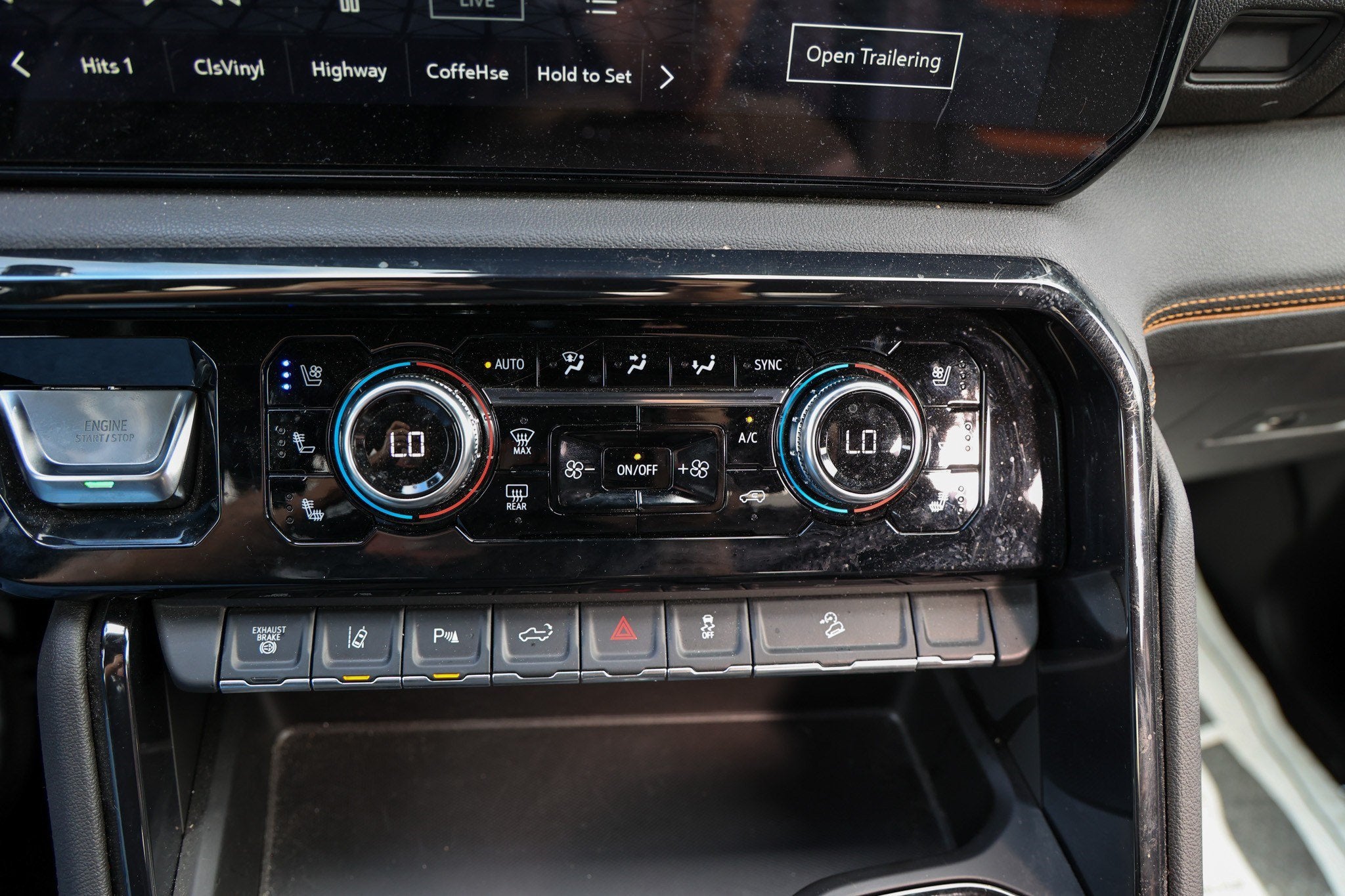 2024 GMC Sierra HD AT4