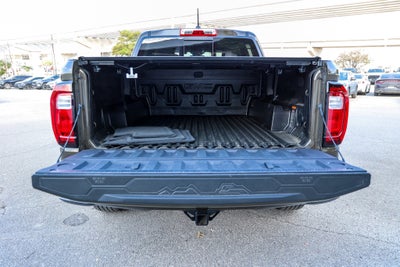 2025 GMC Canyon 4WD AT4