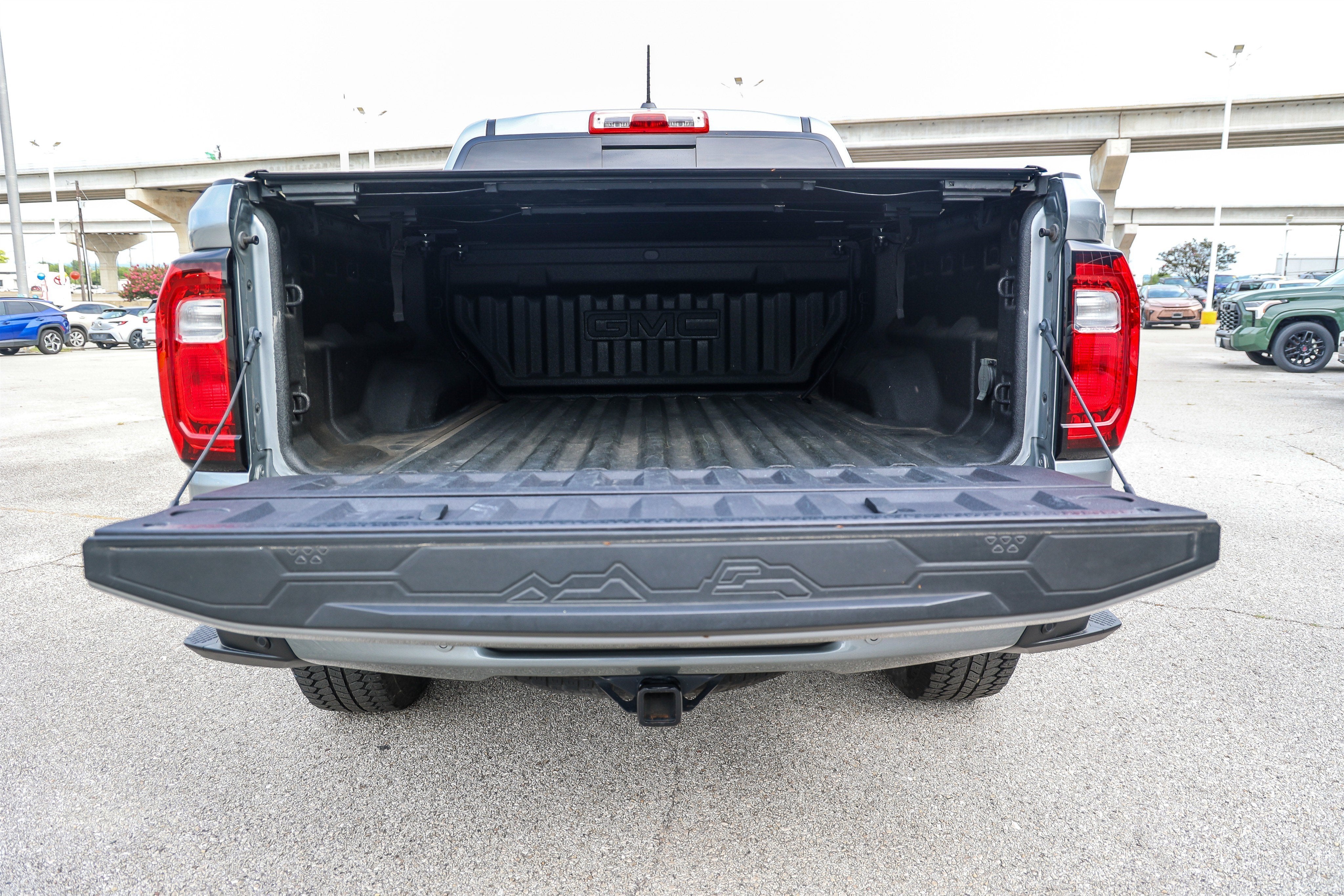 2023 GMC Canyon 4WD AT4