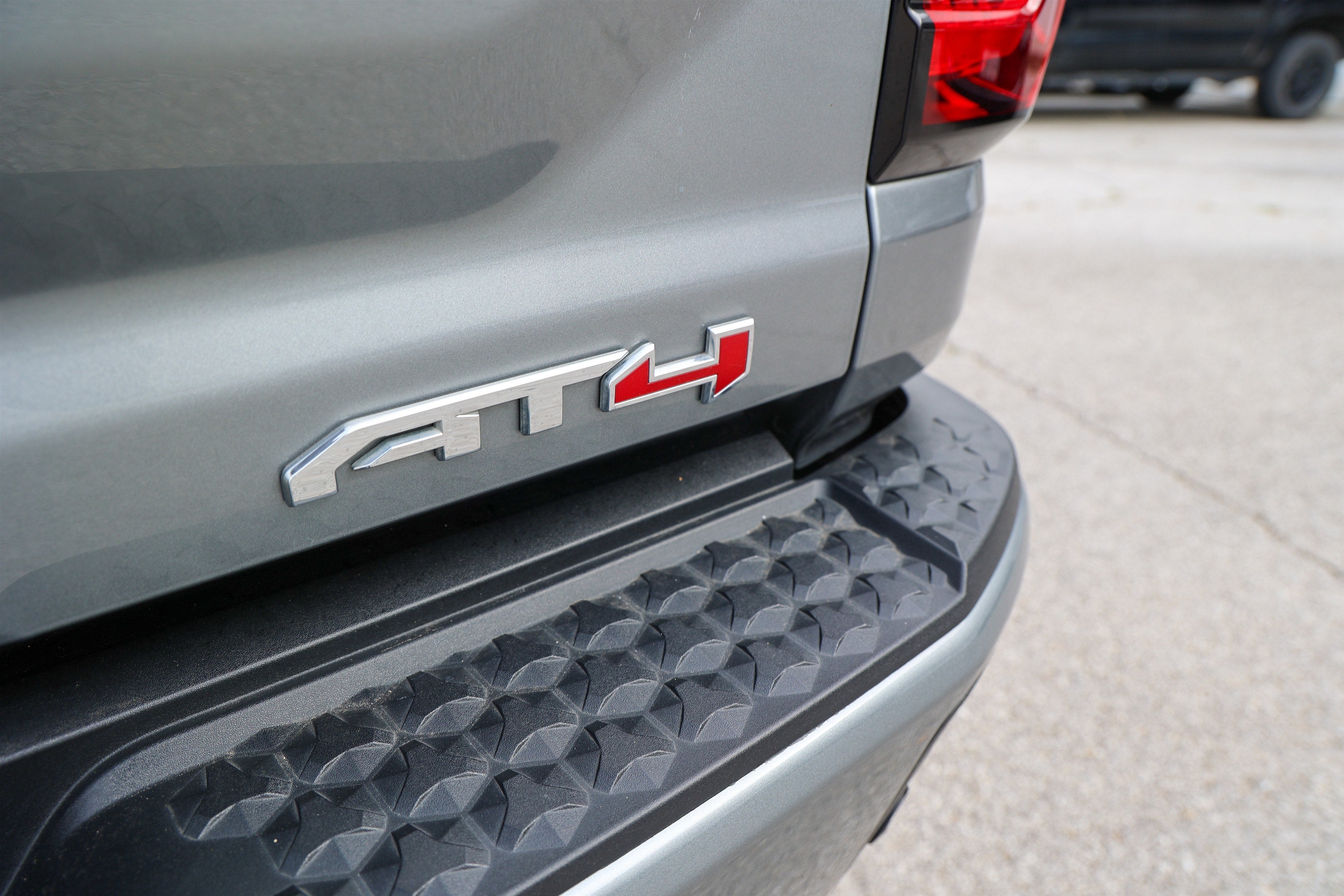 2023 GMC Canyon 4WD AT4