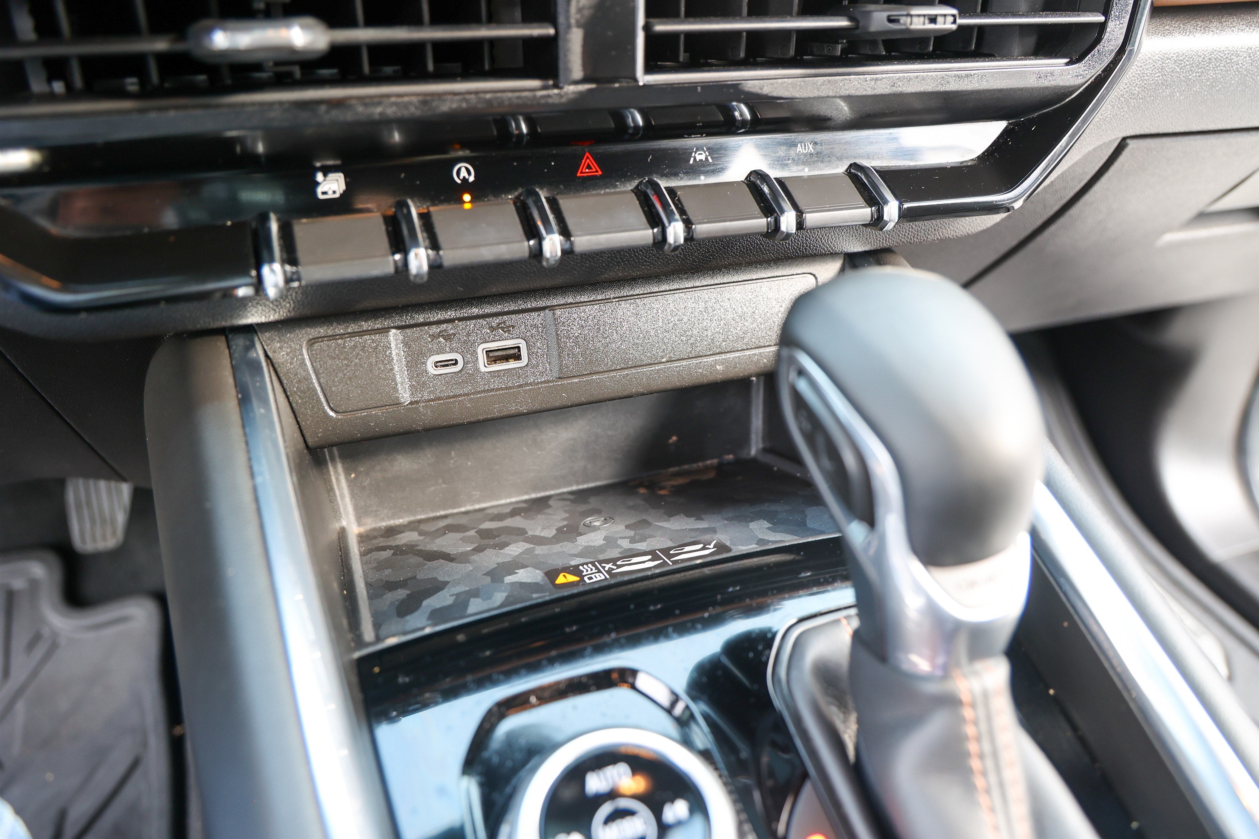 2023 GMC Canyon 4WD AT4