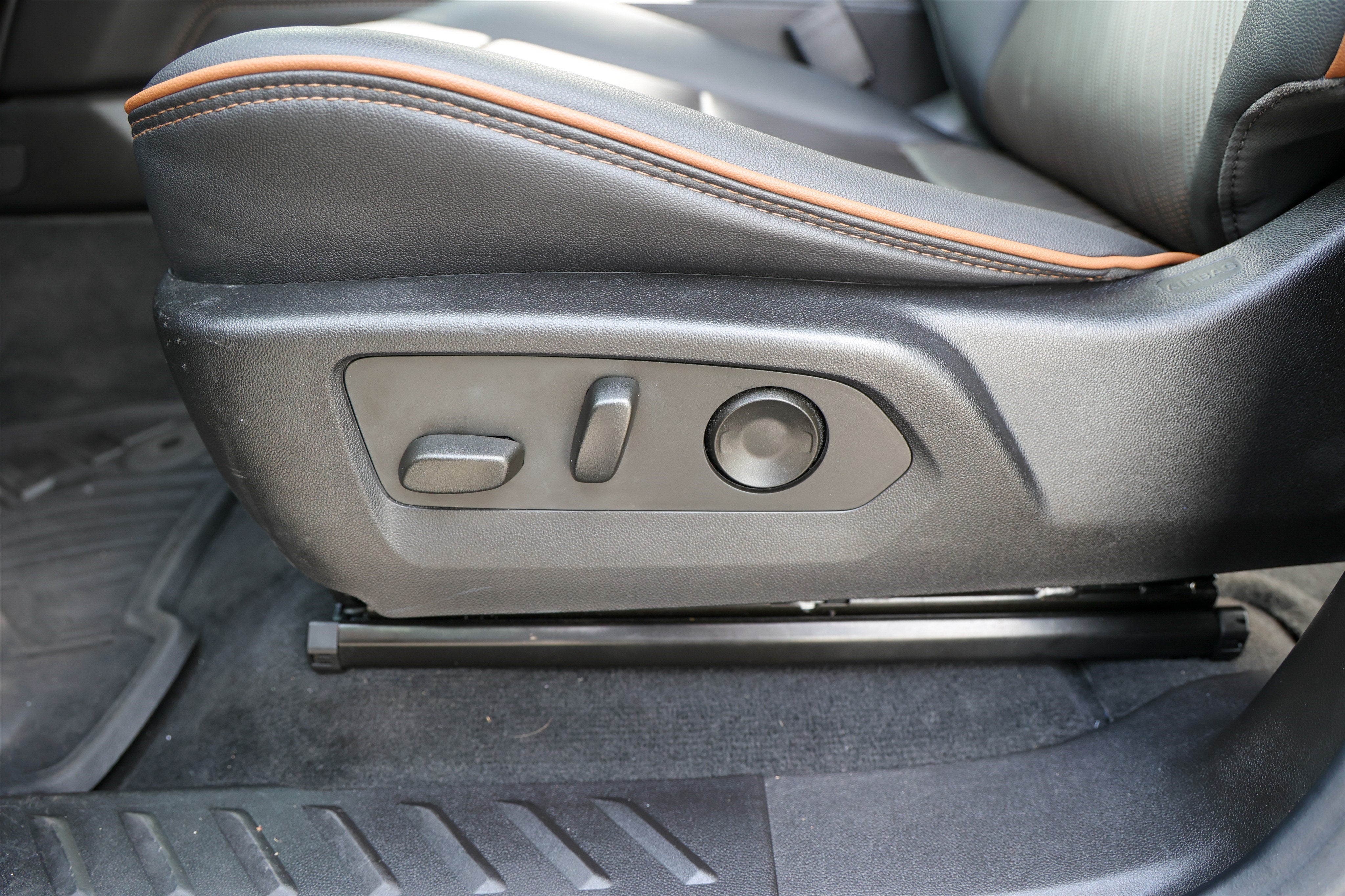 2023 GMC Canyon 4WD AT4
