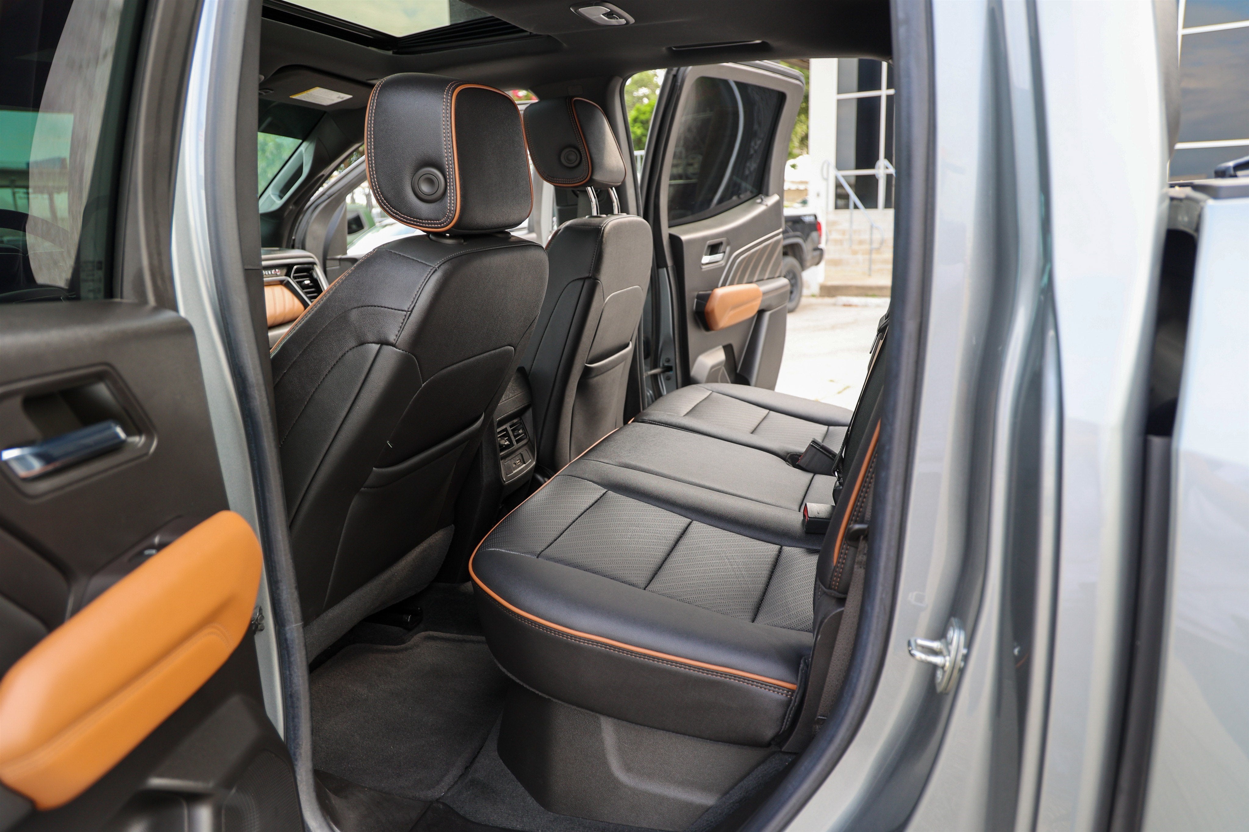 2023 GMC Canyon 4WD AT4