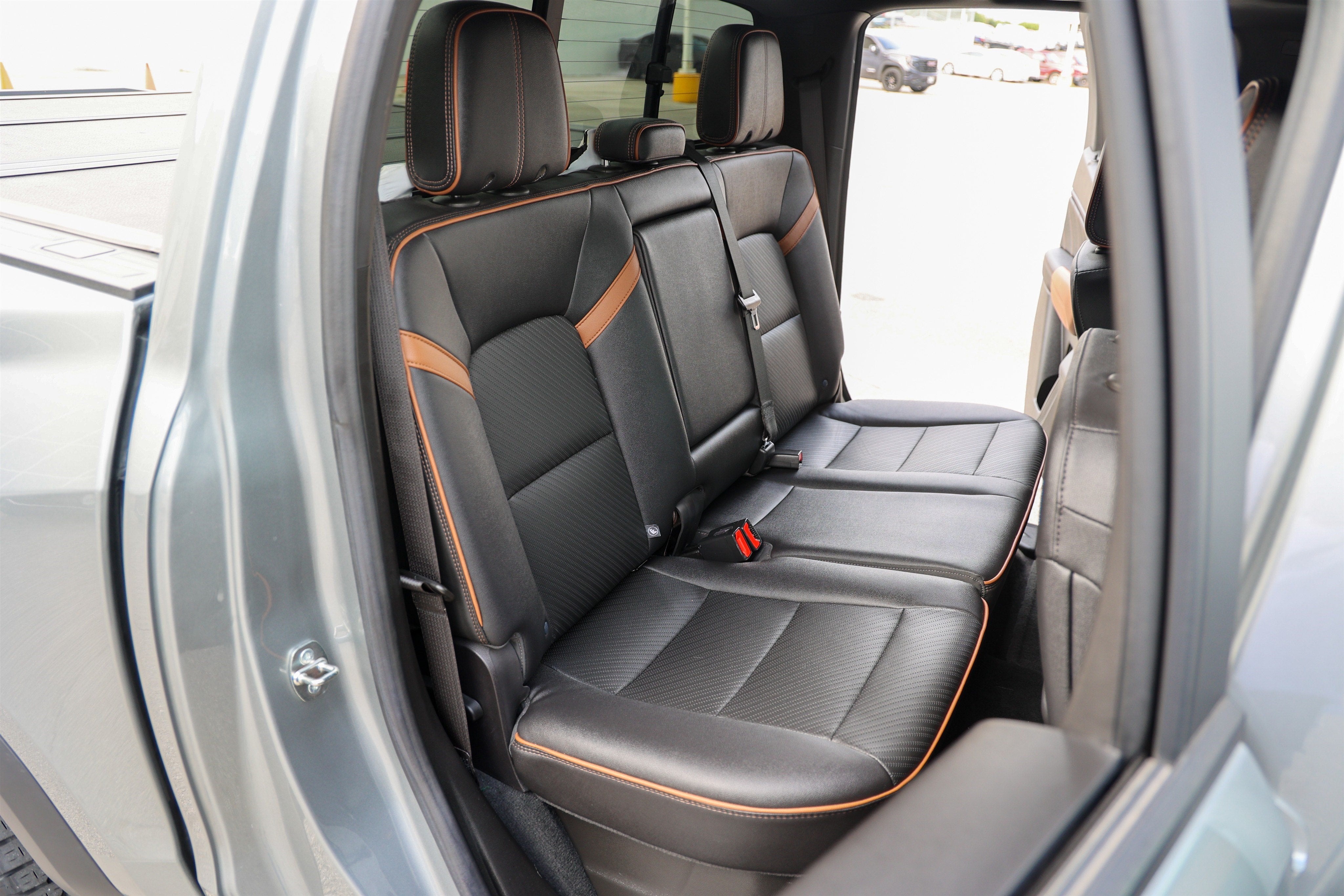 2023 GMC Canyon 4WD AT4