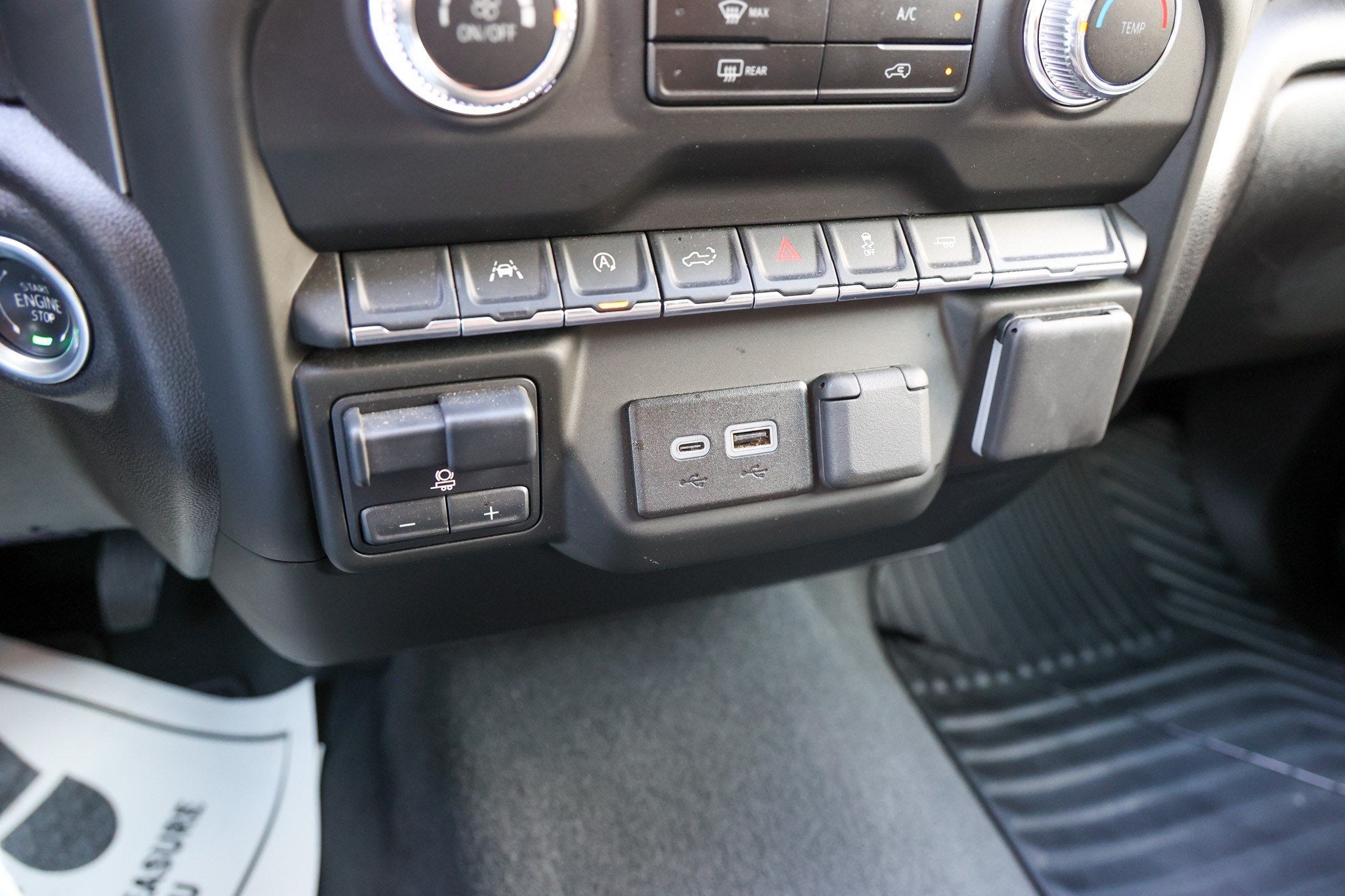 2024 GMC Sierra Pro