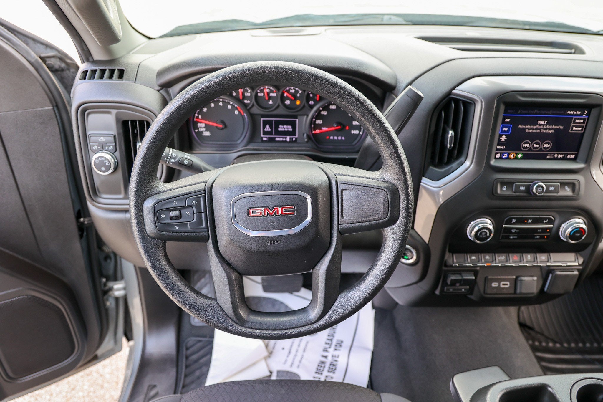 2024 GMC Sierra Pro