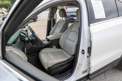 2023 Cadillac XT4 FWD Luxury