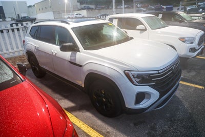 2024 Volkswagen Atlas 2.0T Peak Edition SE w/Technology