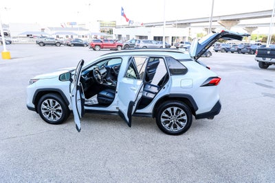 2021 Toyota RAV4 XLE Premium