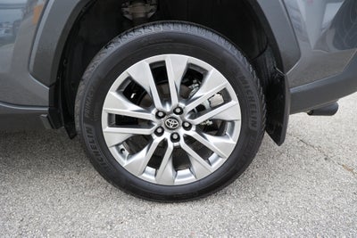 2025 Toyota RAV4 XLE Premium