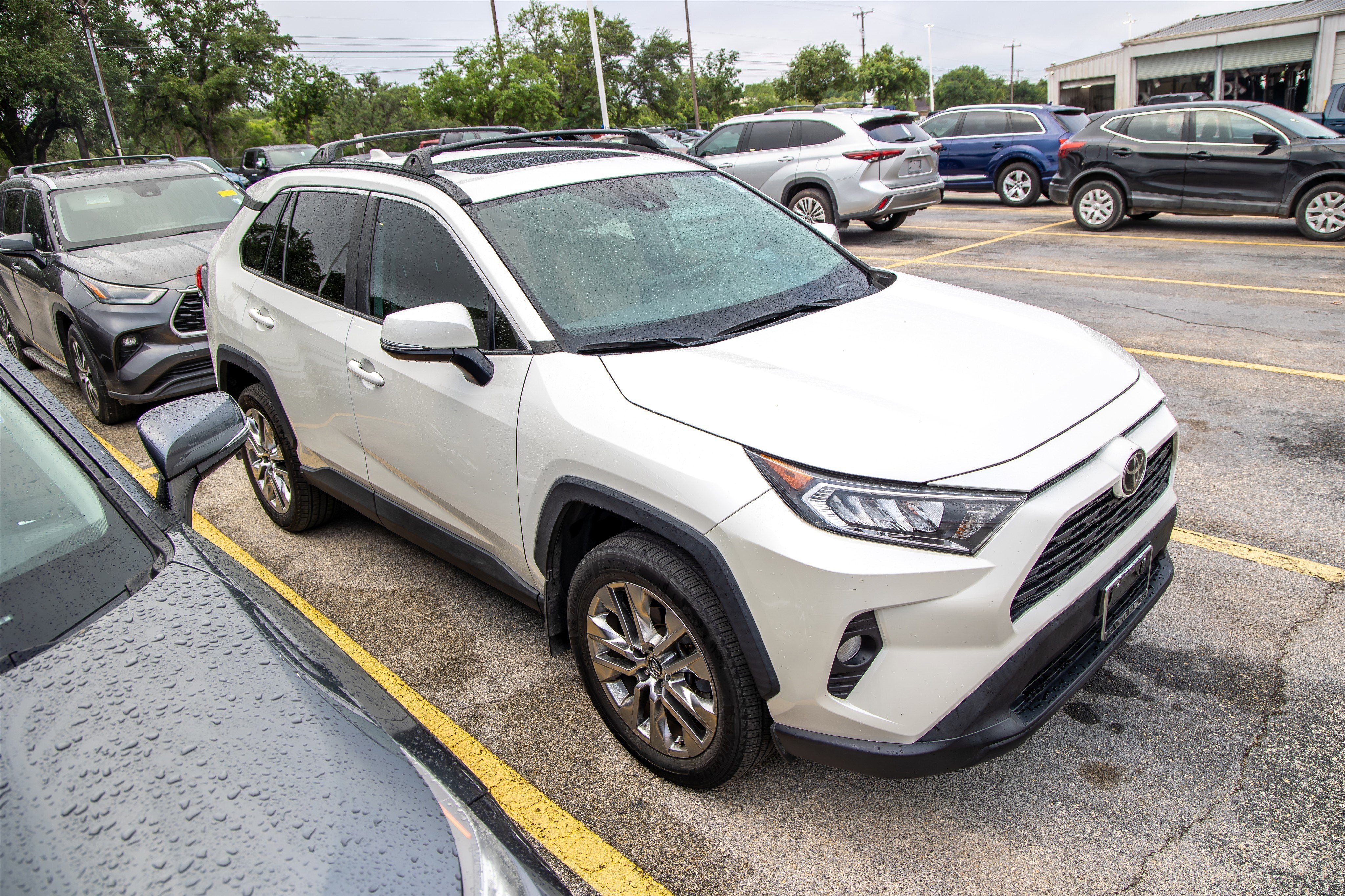 2021 Toyota RAV4 XLE Premium