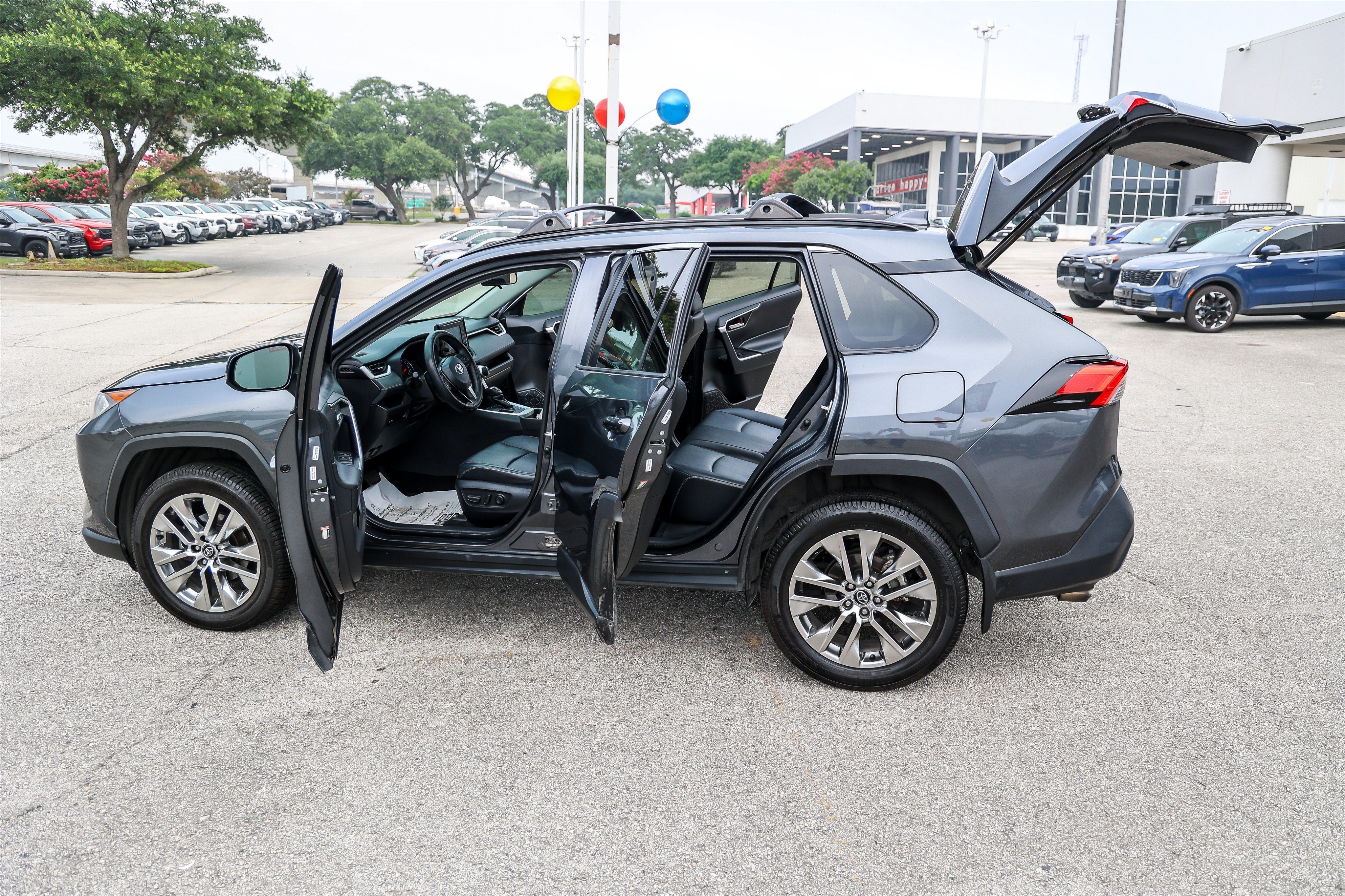 2021 Toyota RAV4 XLE Premium