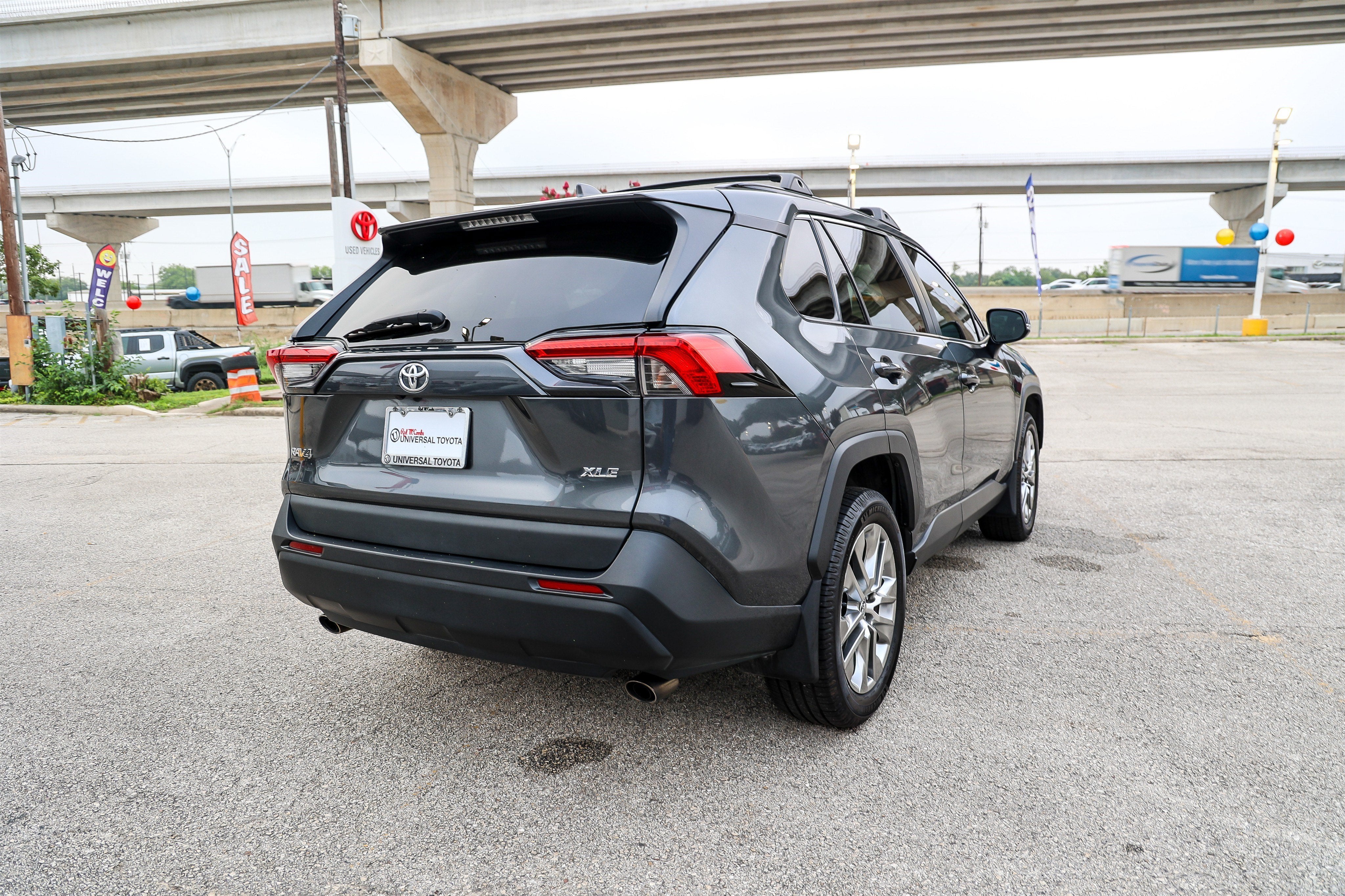 2021 Toyota RAV4 XLE Premium