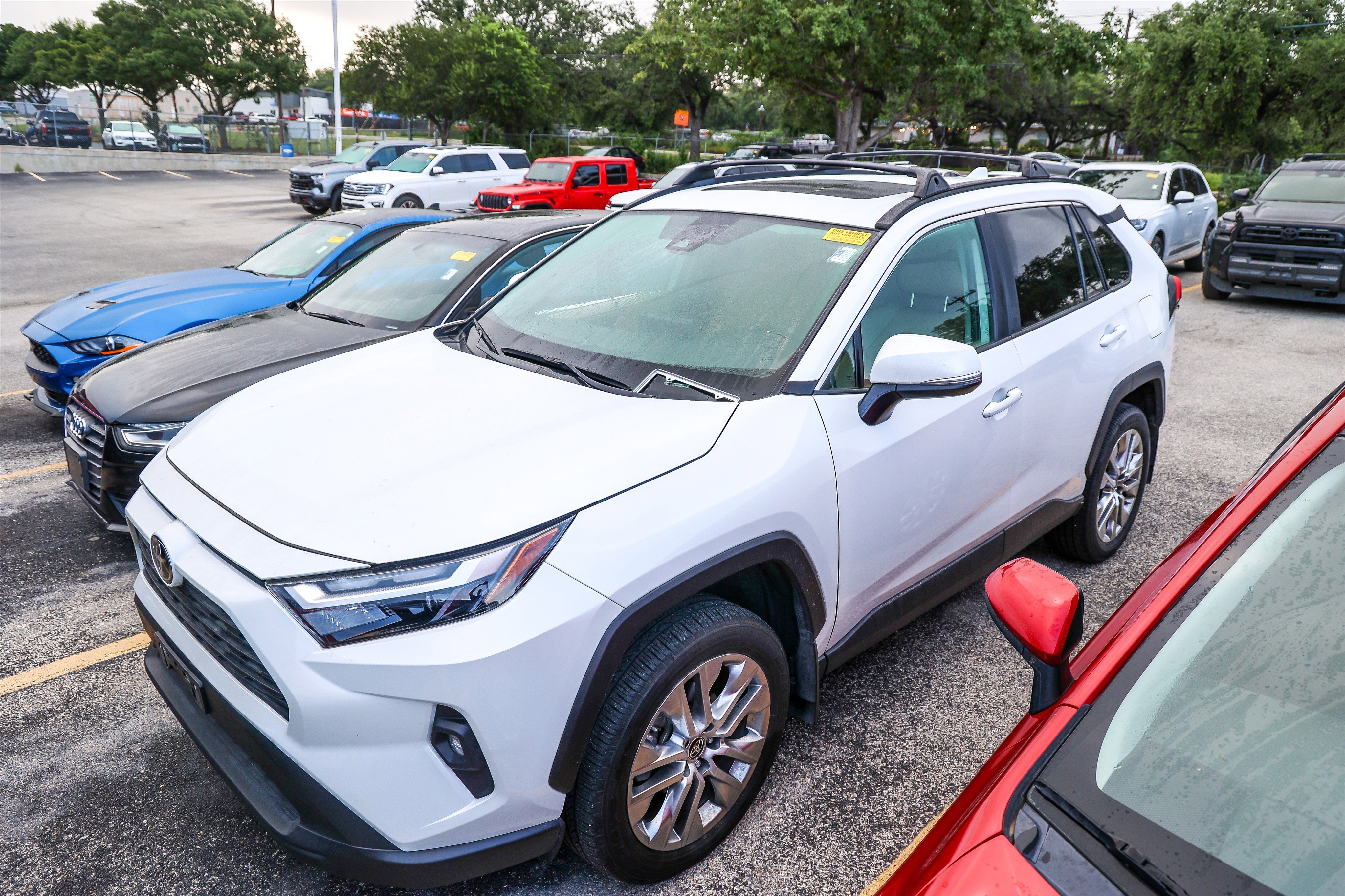 2024 Toyota RAV4 XLE Premium