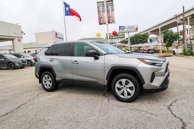 2024 Toyota RAV4 LE