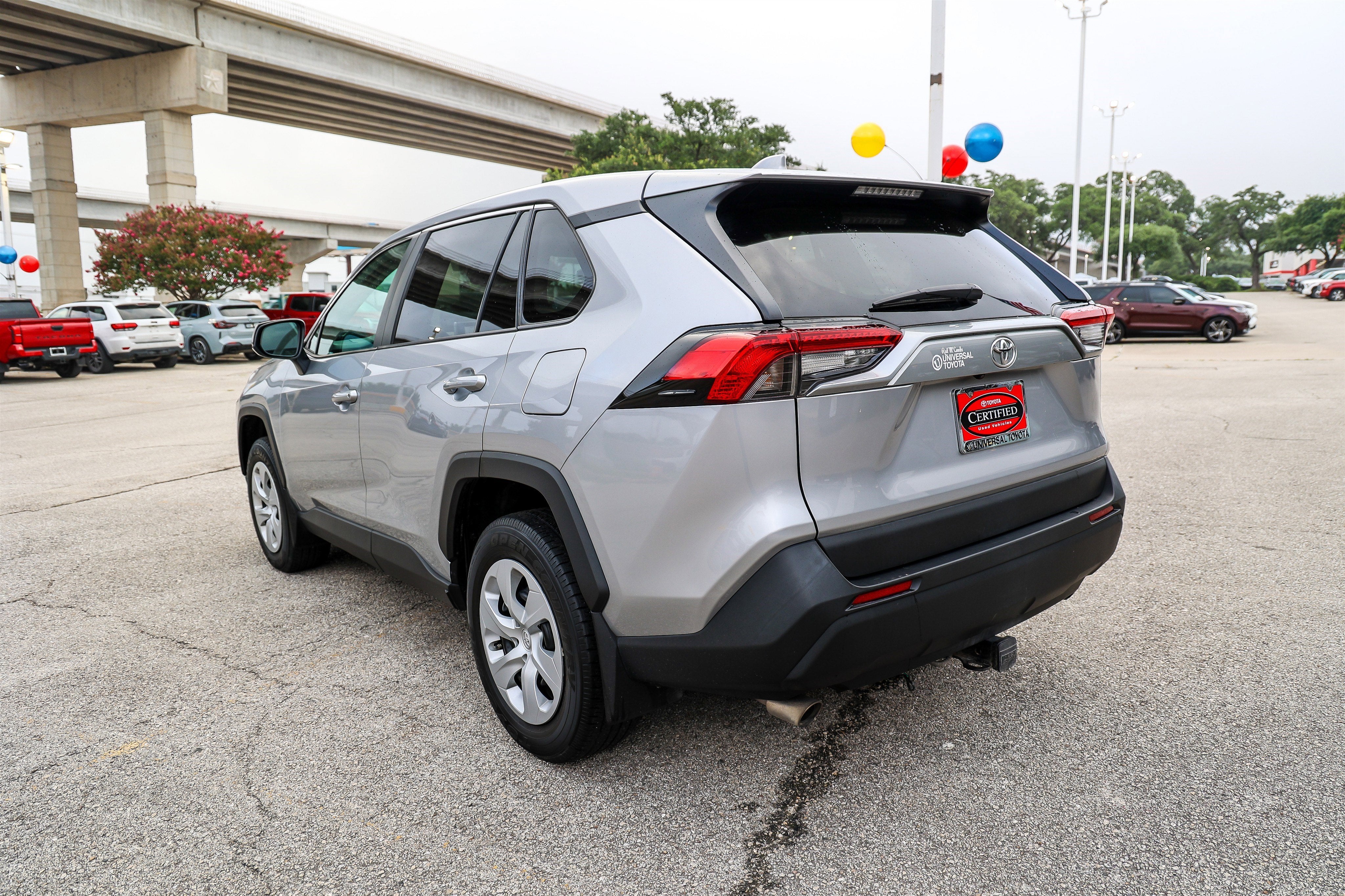 2024 Toyota RAV4 LE