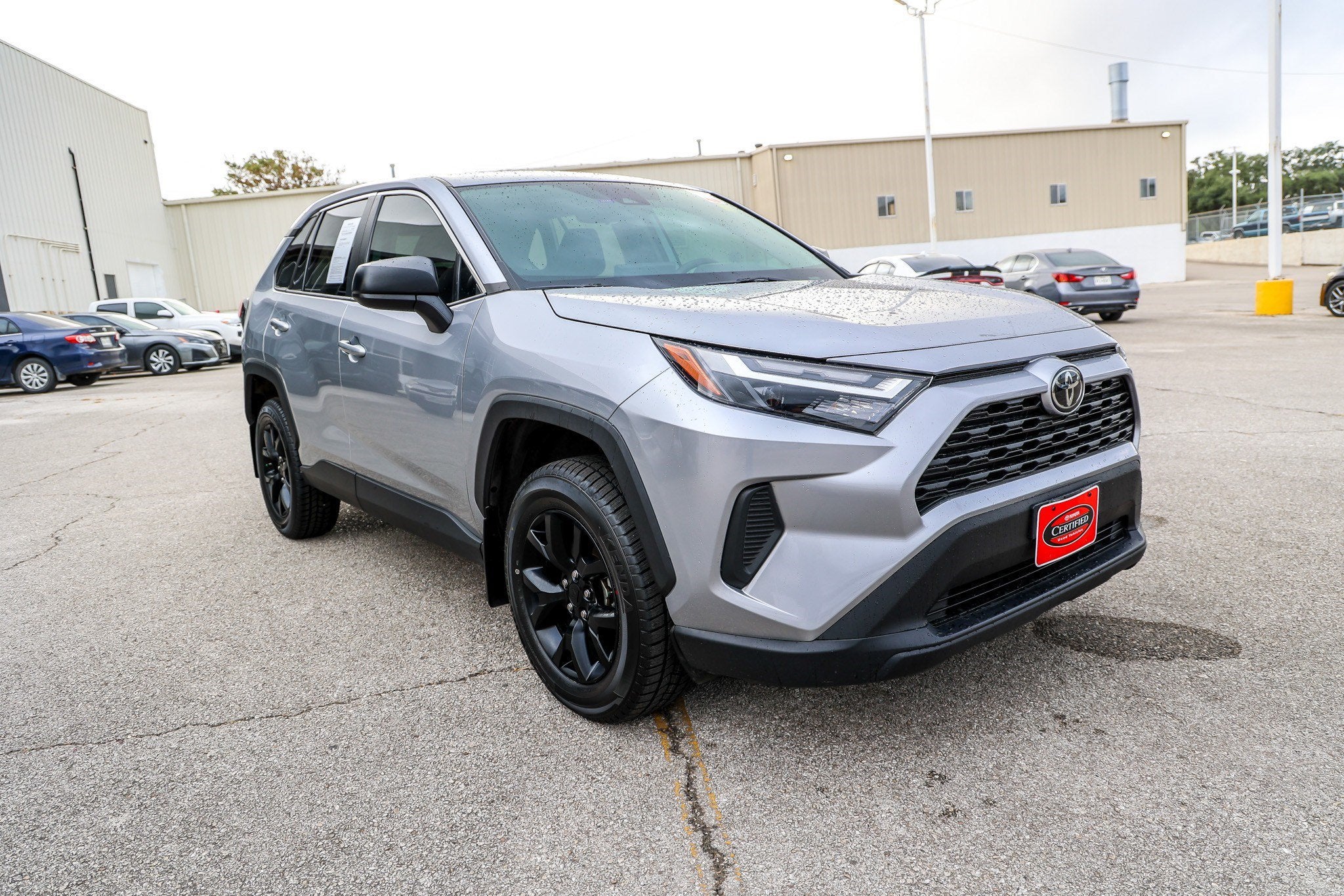 2024 Toyota RAV4 LE