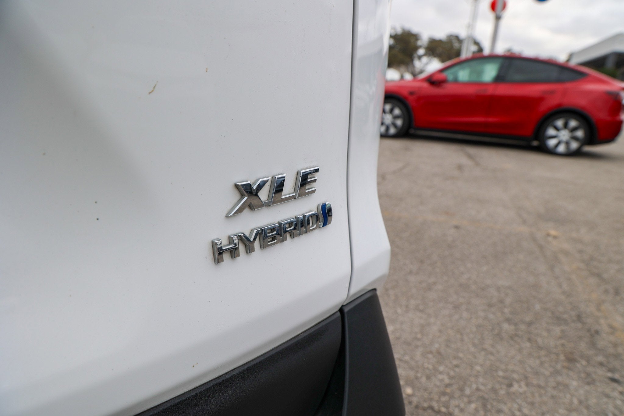 2024 Toyota RAV4 HYBRID Hybrid XLE