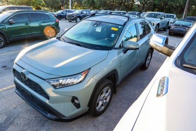 2020 Toyota RAV4 XLE