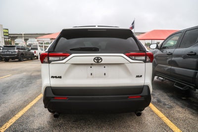 2025 Toyota RAV4 XLE