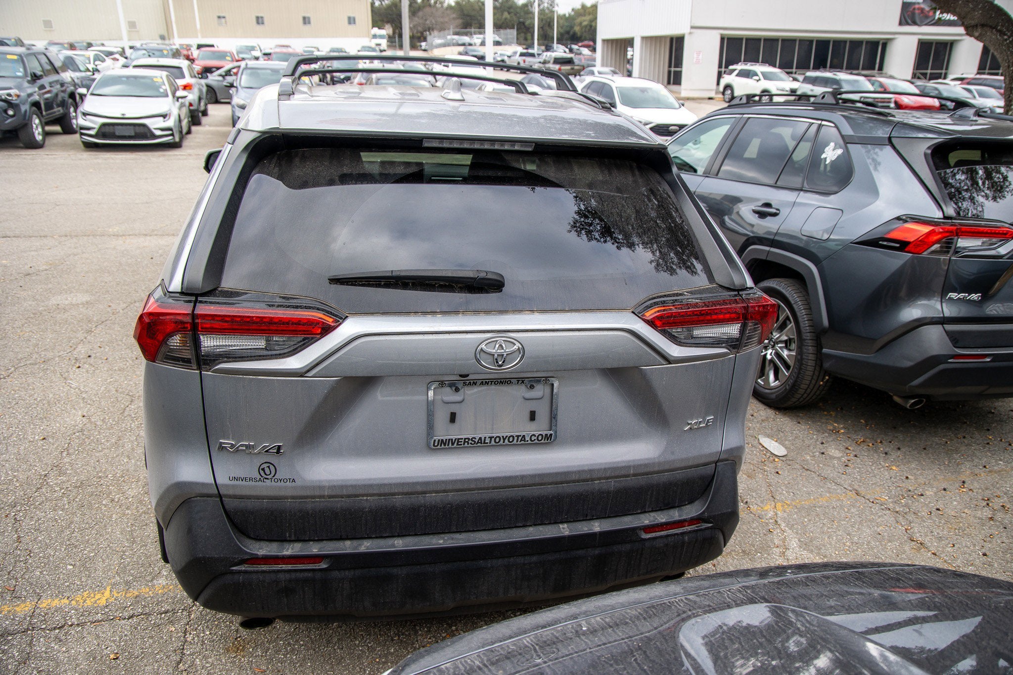 2023 Toyota RAV4 XLE