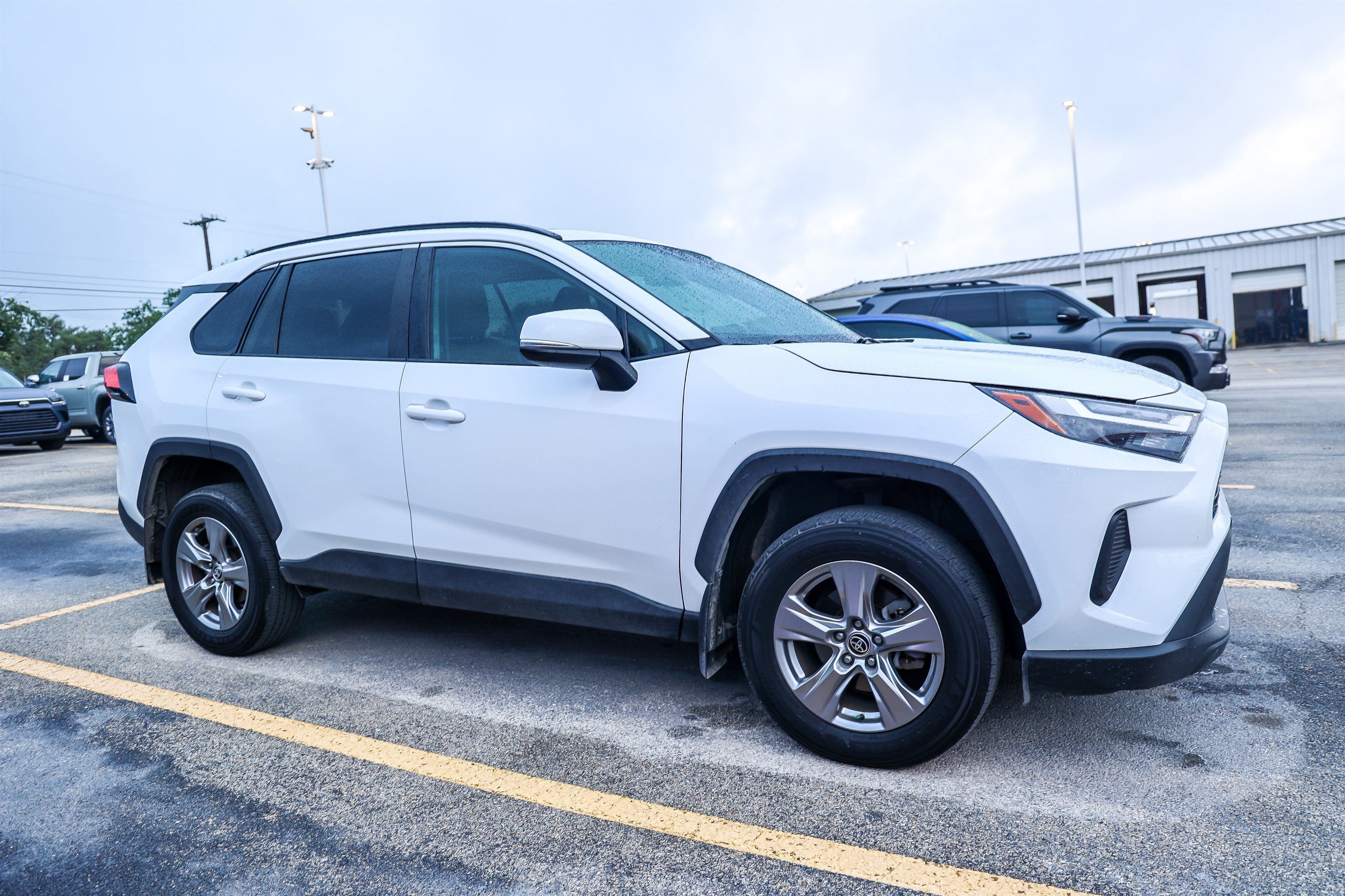 2023 Toyota RAV4 XLE