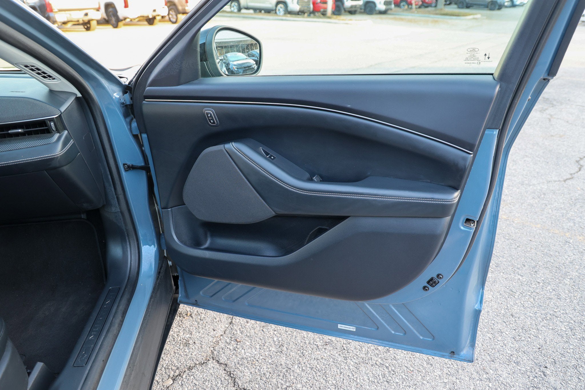 2024 Ford Mustang Mach-E Select