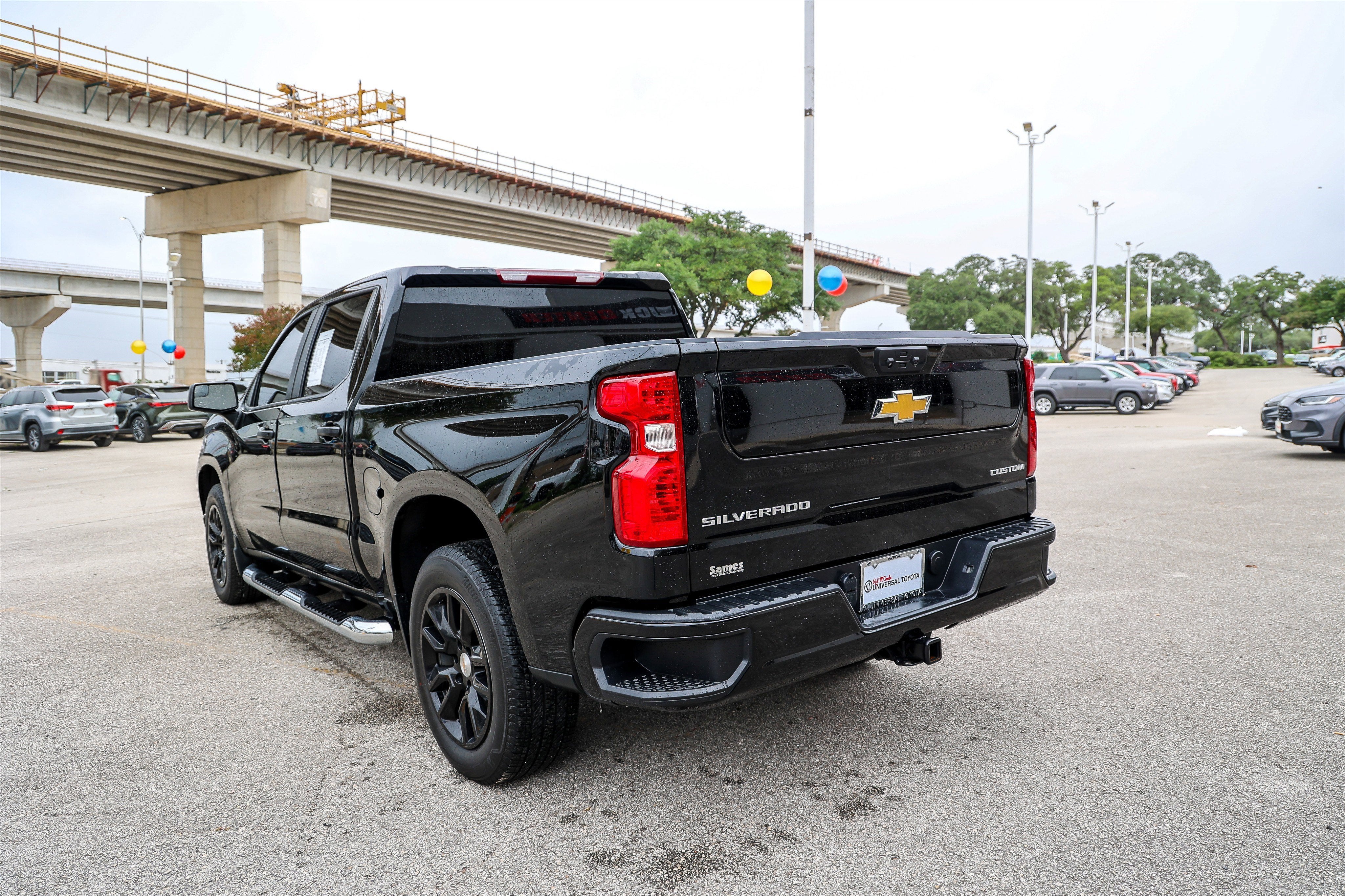 2024 Chevrolet Silverado Custom