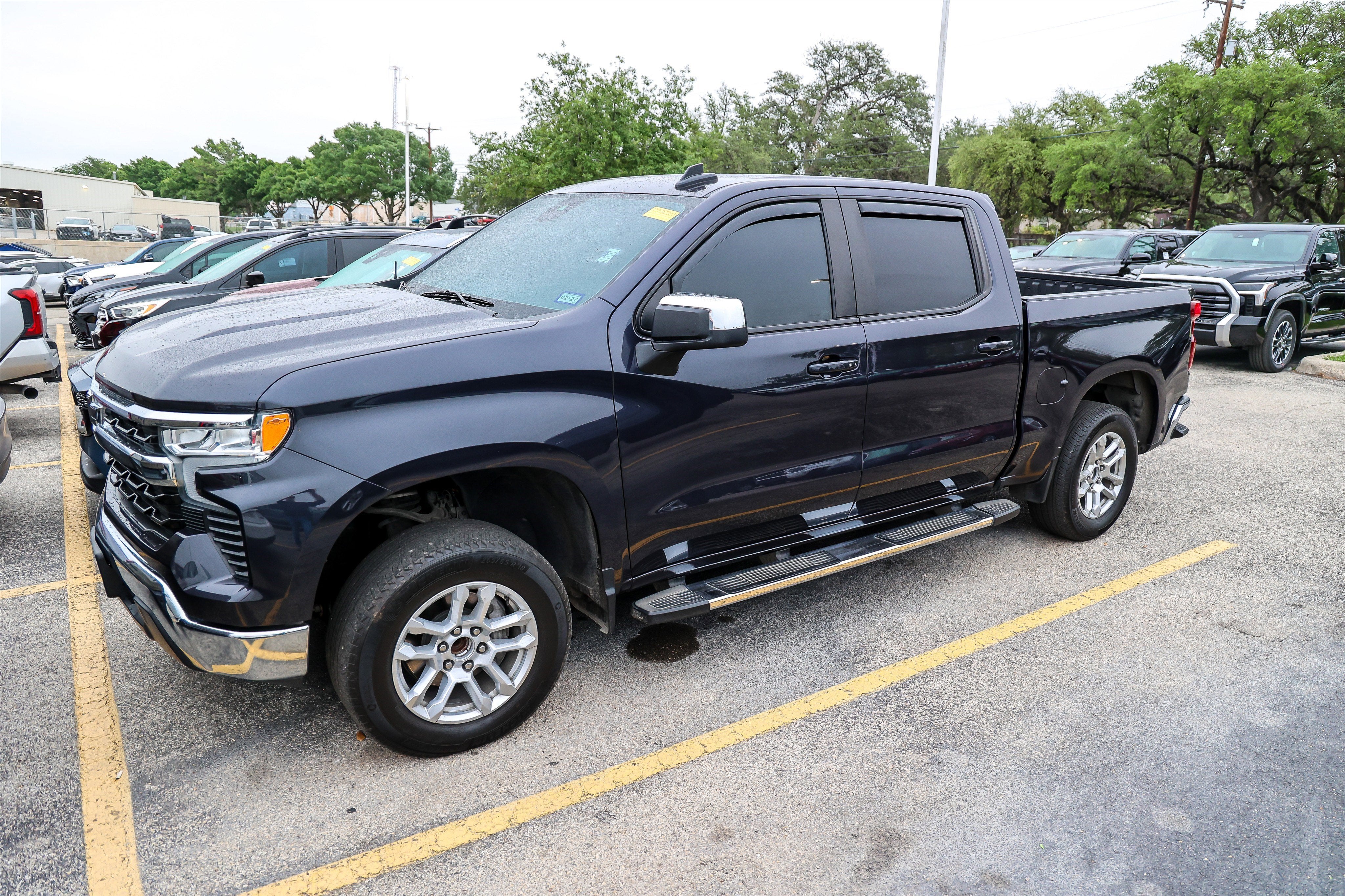 2024 Chevrolet Silverado LT