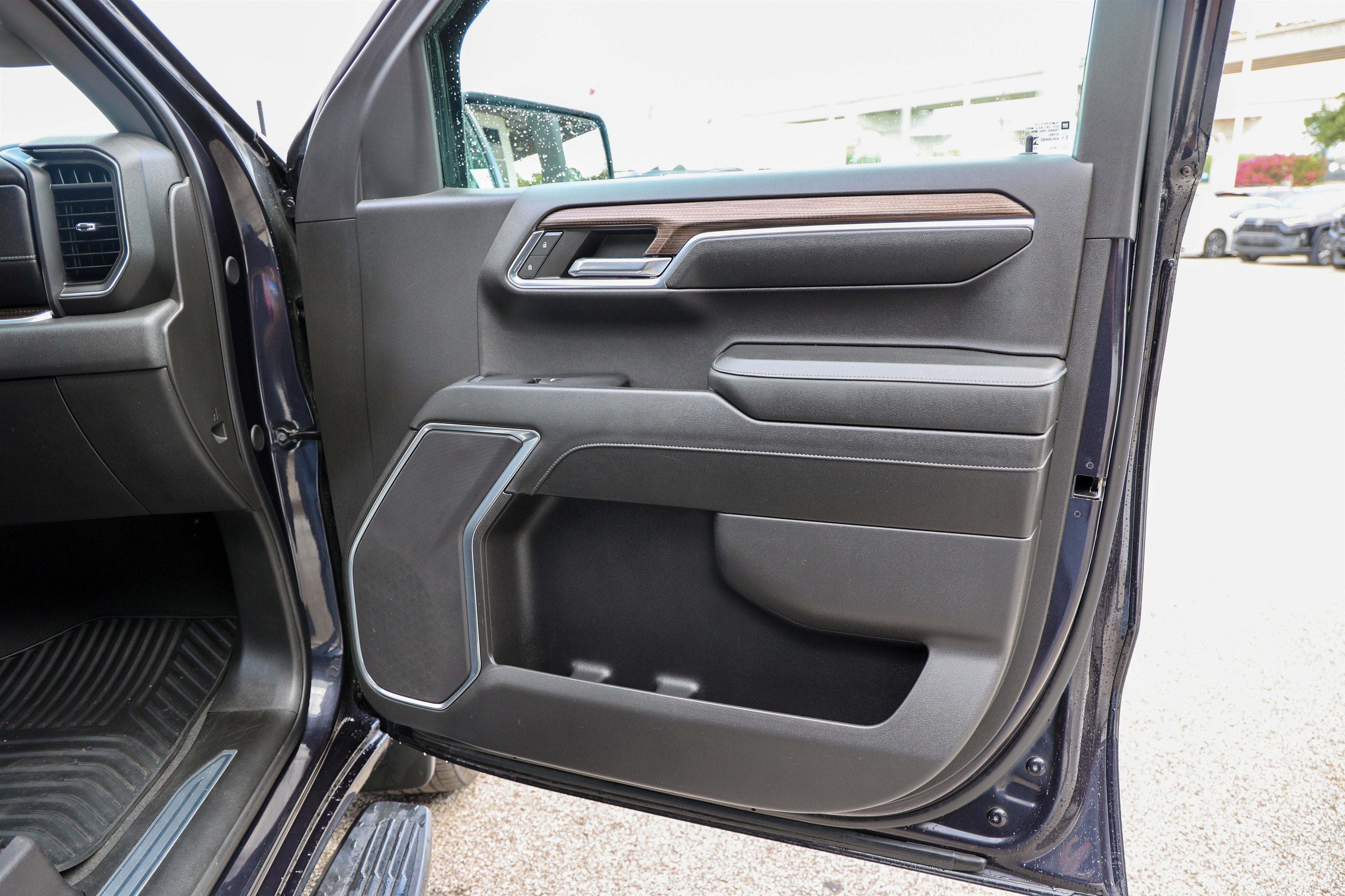 2024 Chevrolet Silverado LT