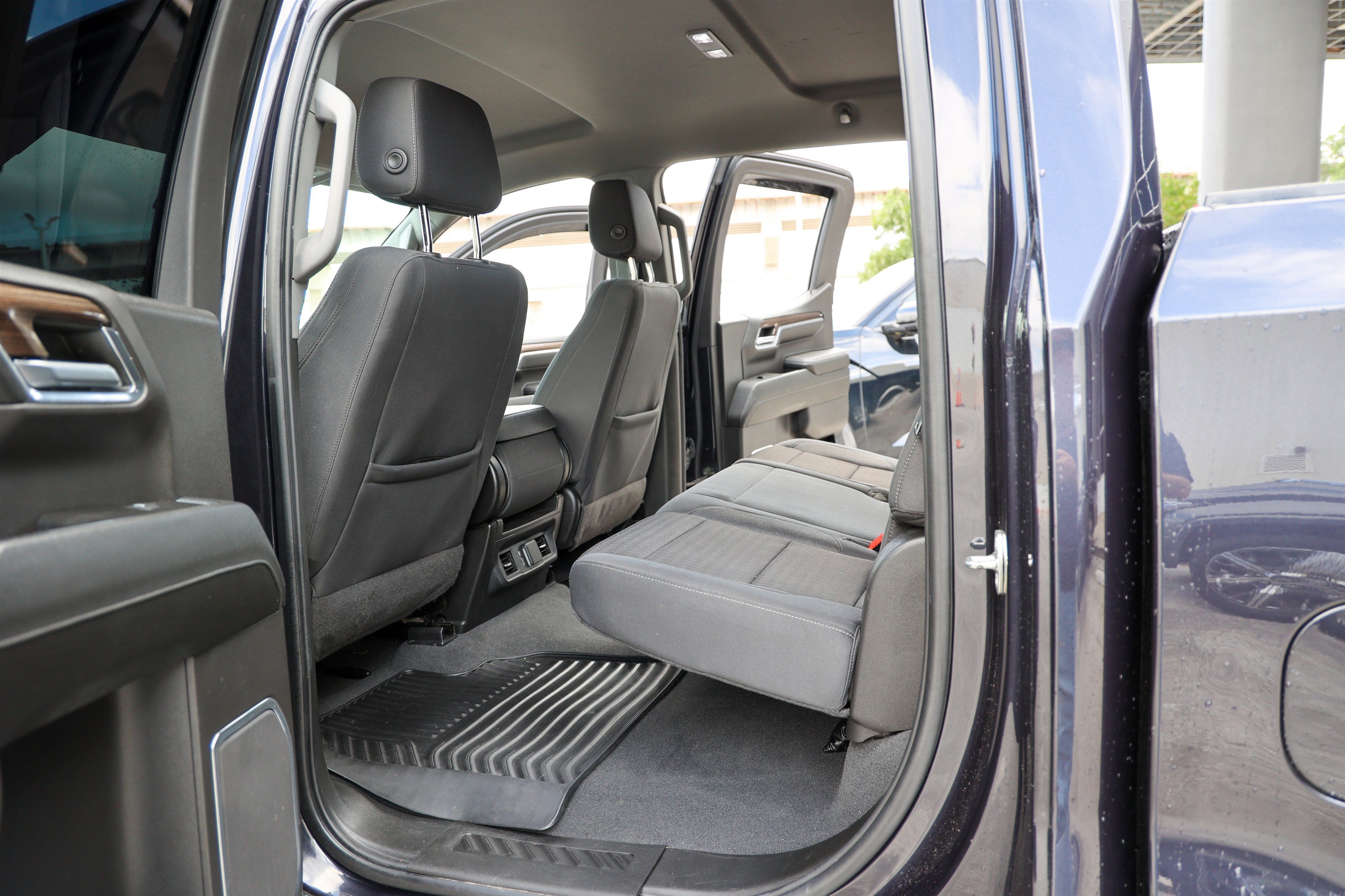 2024 Chevrolet Silverado LT