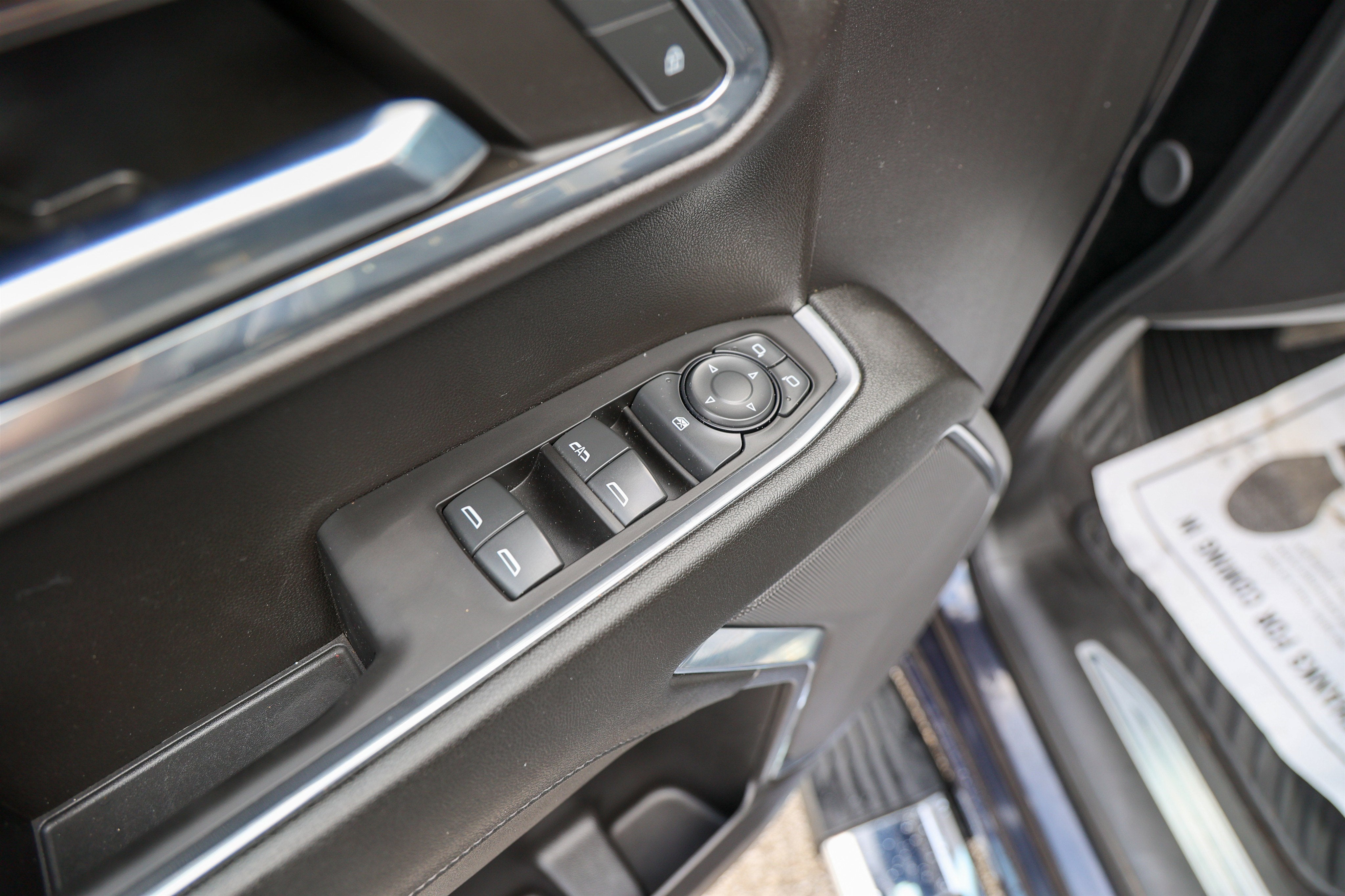 2024 Chevrolet Silverado LT