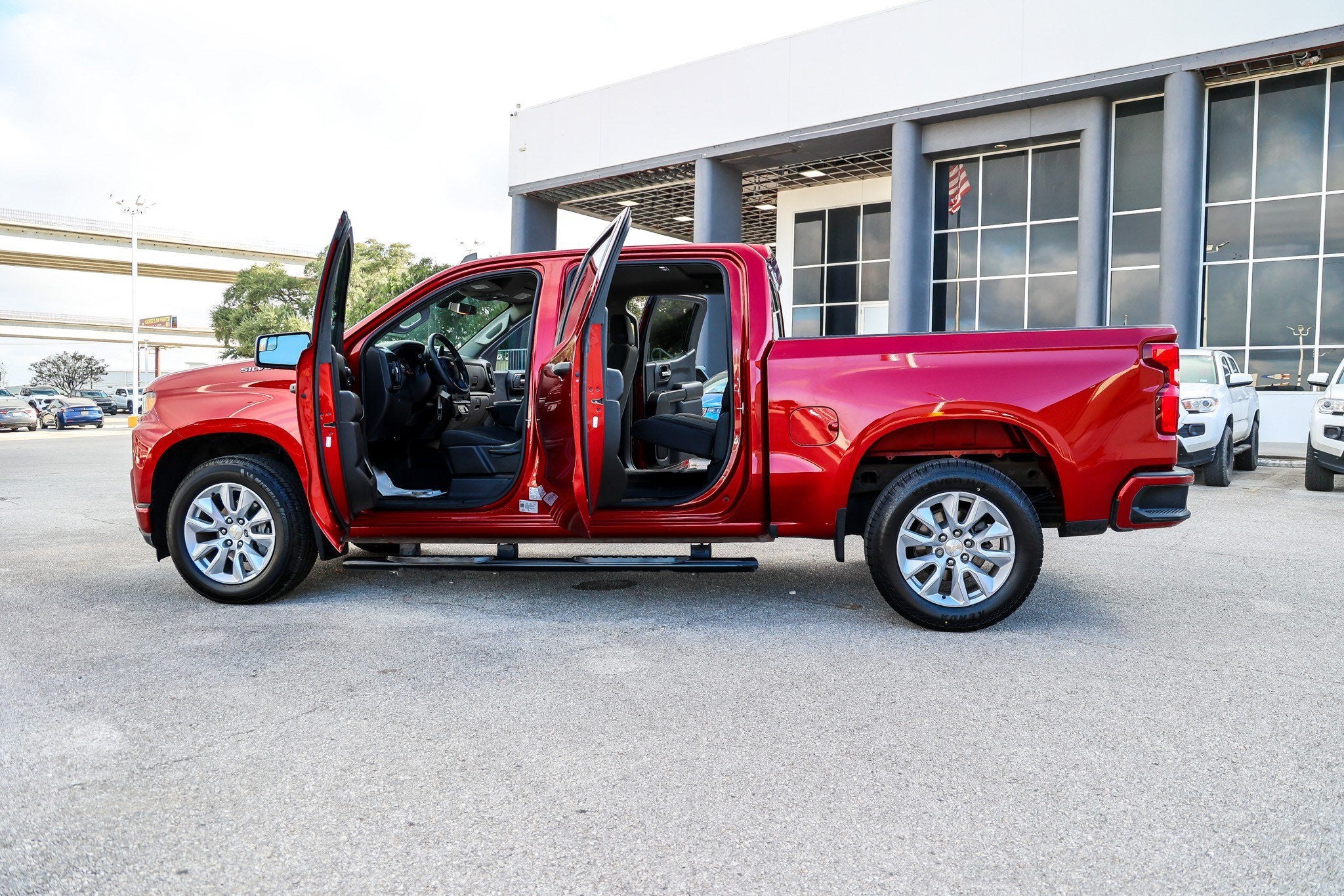 2022 Chevrolet Silverado LTD Custom